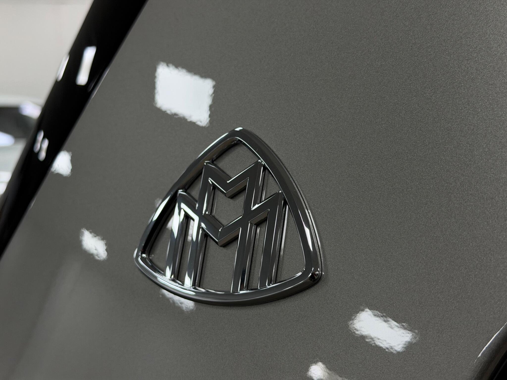 Mercedes-Benz GLS view 9