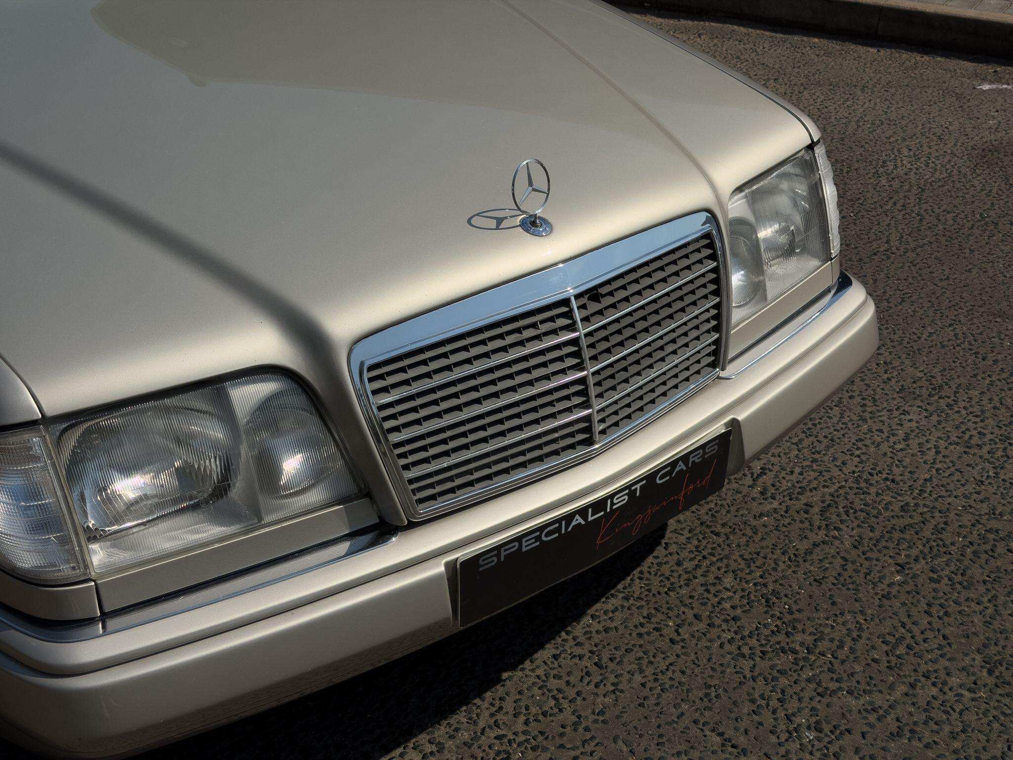 Mercedes-Benz E Class view 6