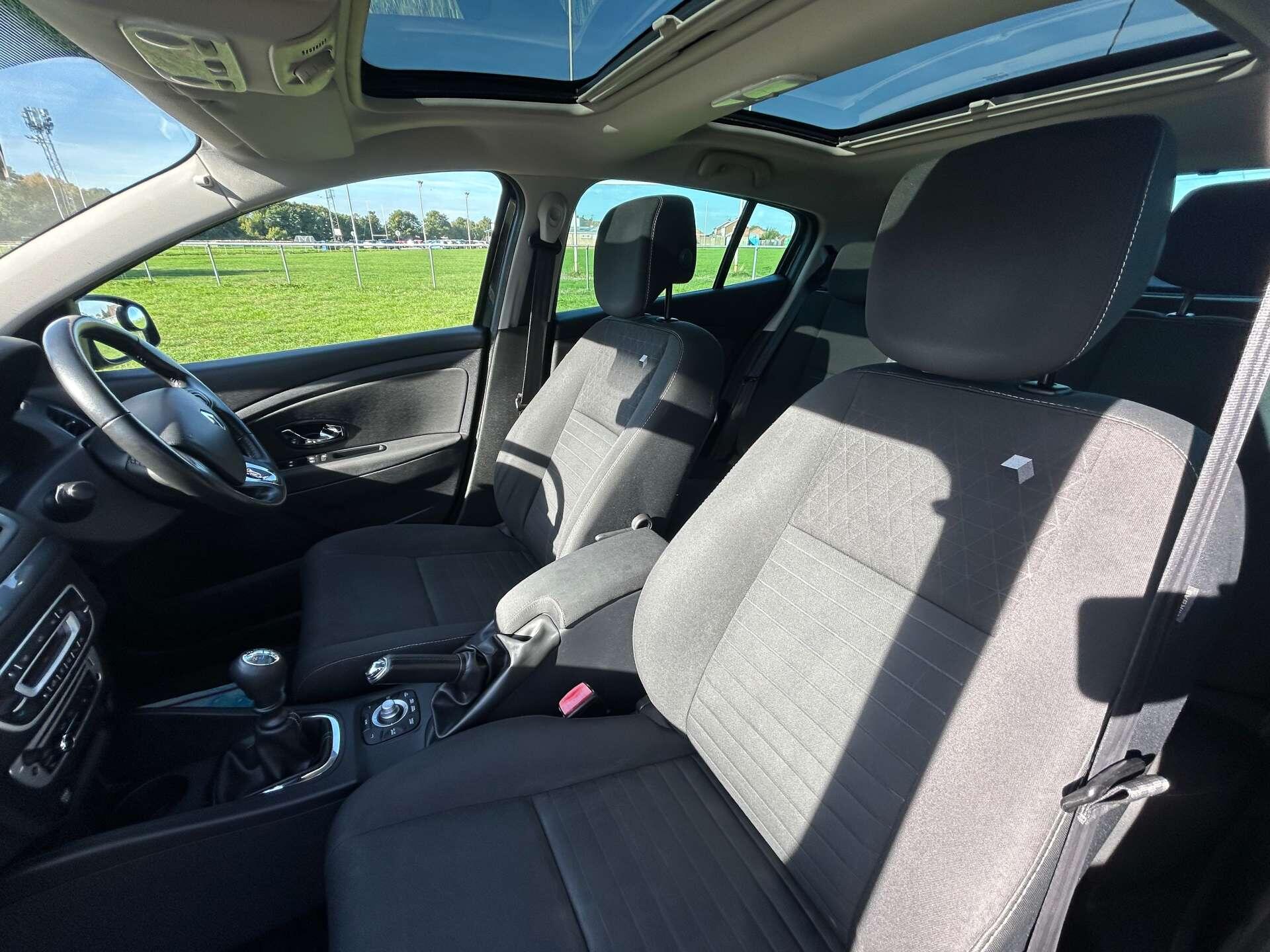 Renault Megane view 35