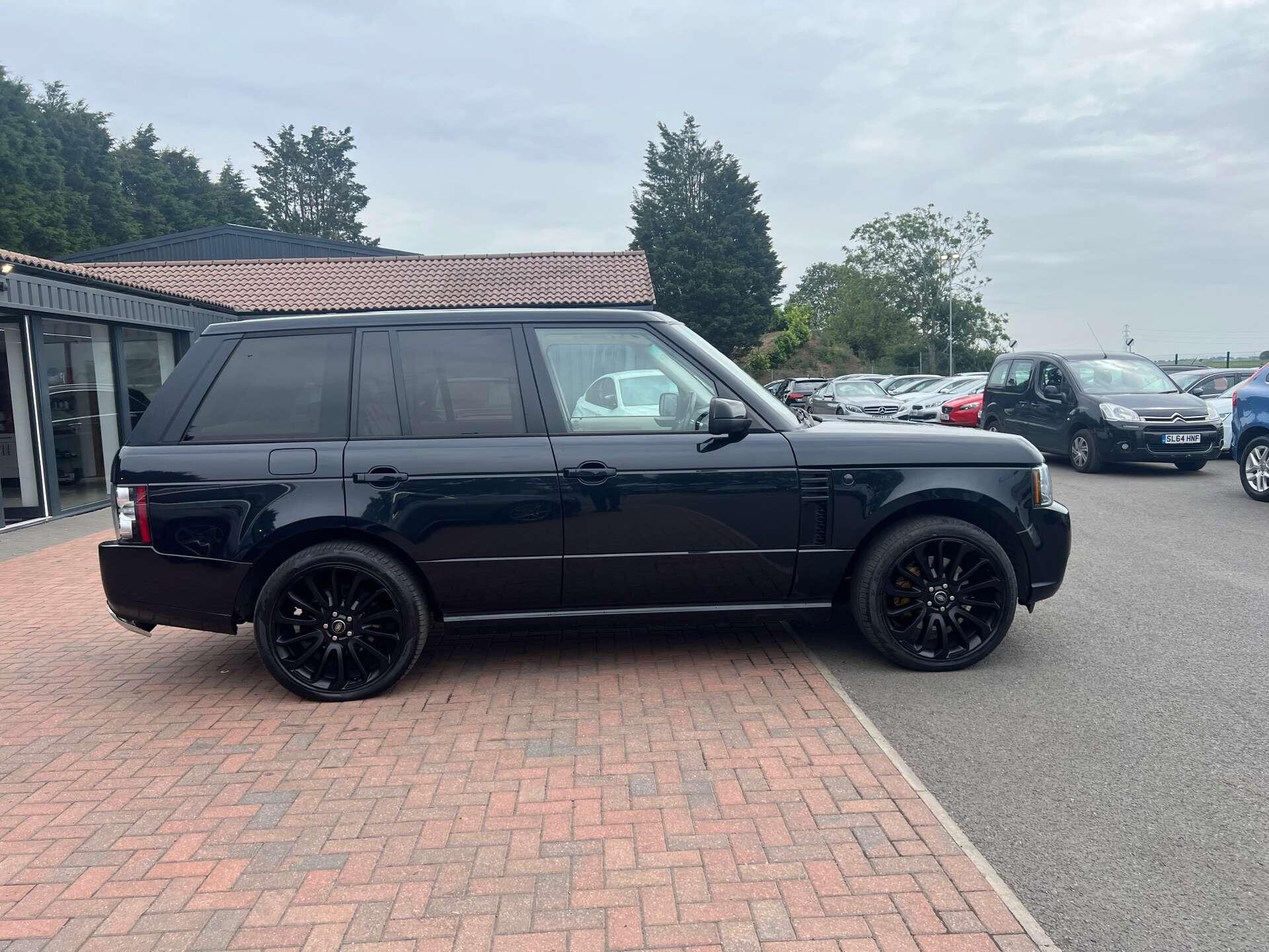 Land Rover Range Rover view 7