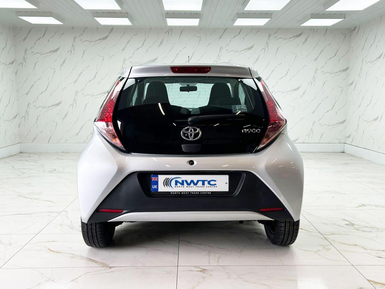 Toyota Aygo view 10