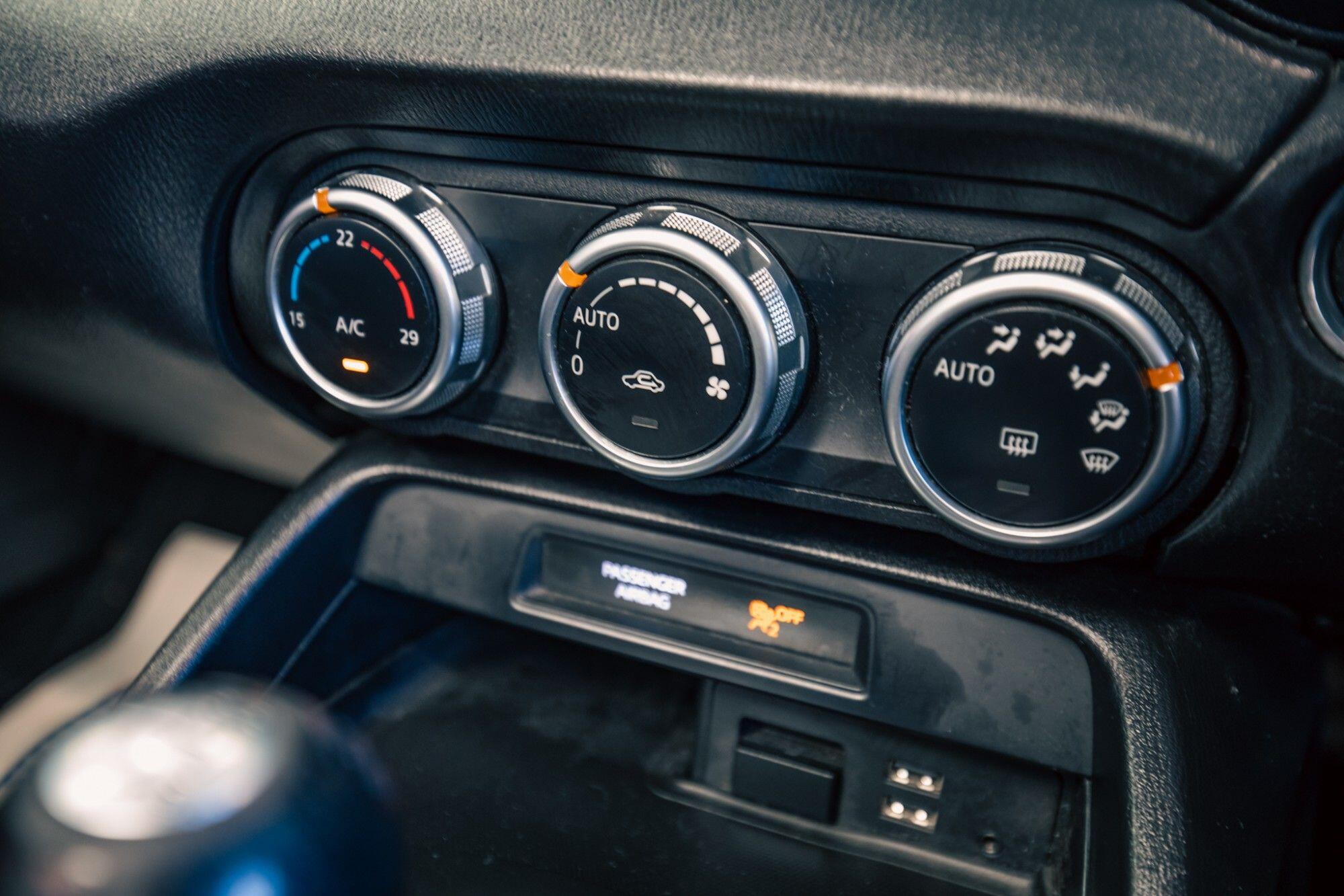 Mazda MX-5 view 15