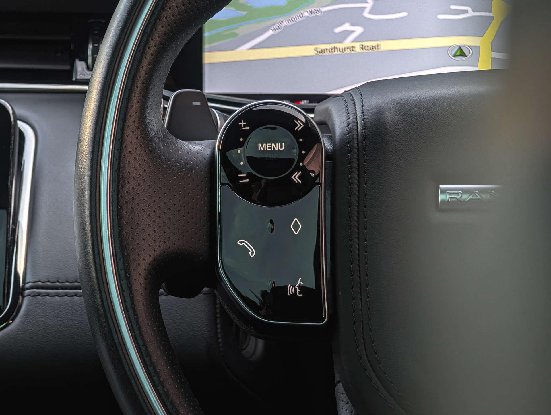 Land Rover Range Rover Evoque view 32