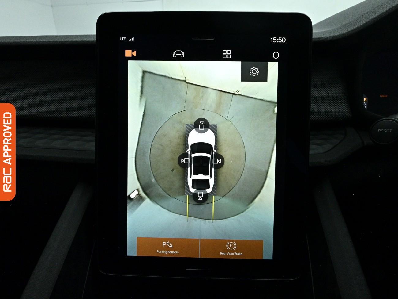 Polestar 2 view 3