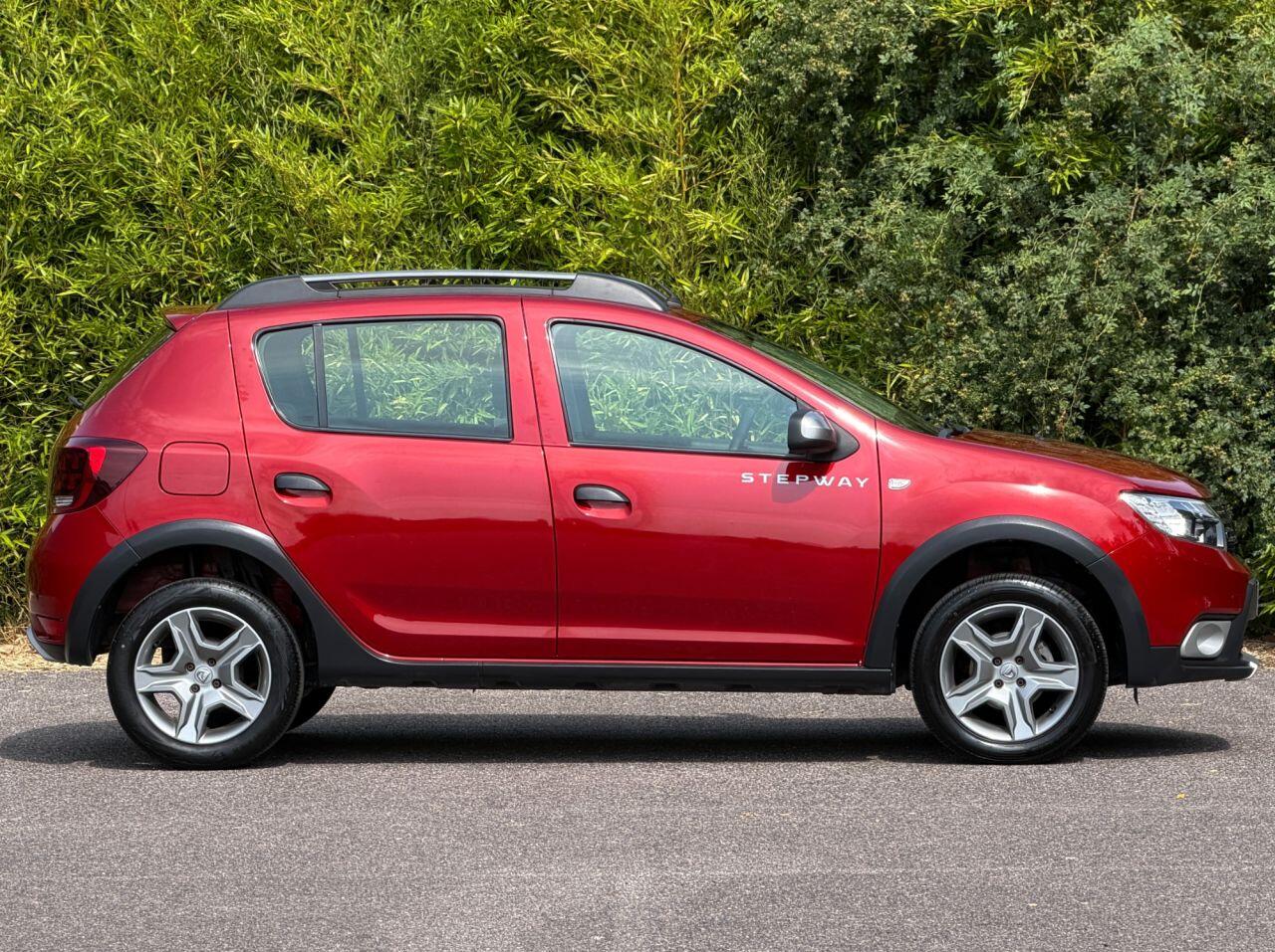 Dacia Sandero Stepway view 3