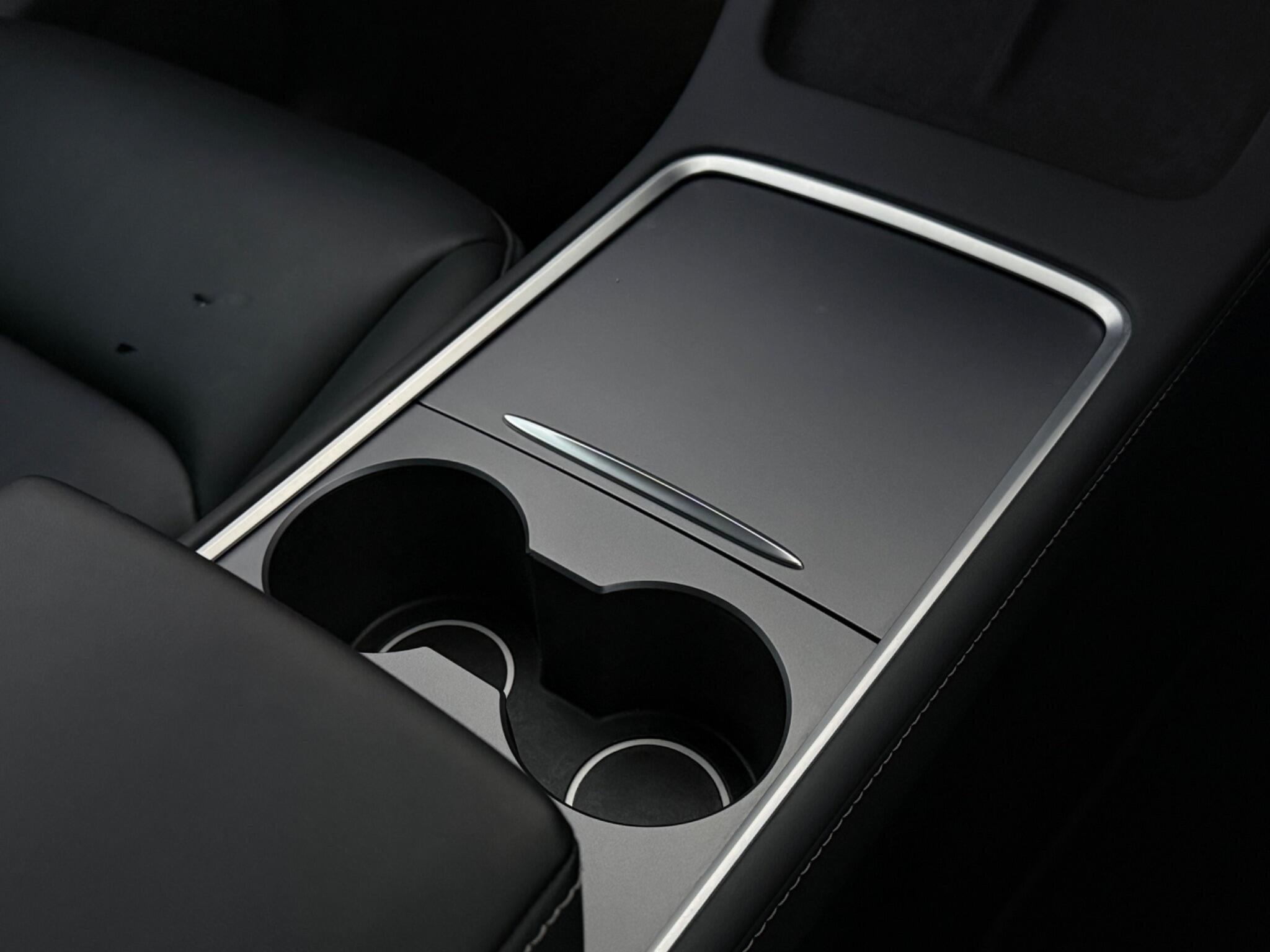 Tesla Model Y view 21