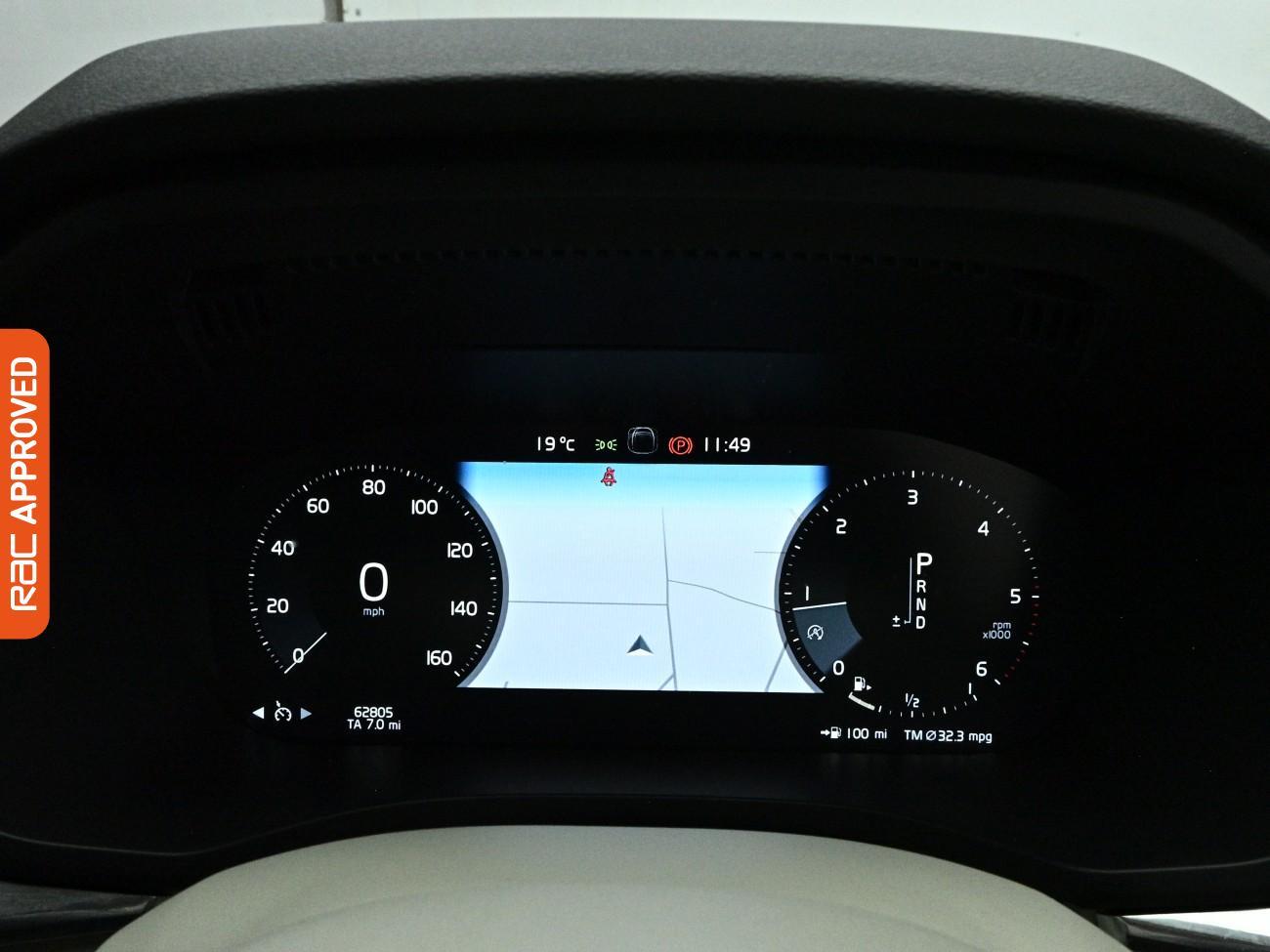 Volvo XC60 view 11