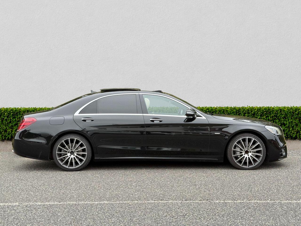 Mercedes-Benz S-Class view 8