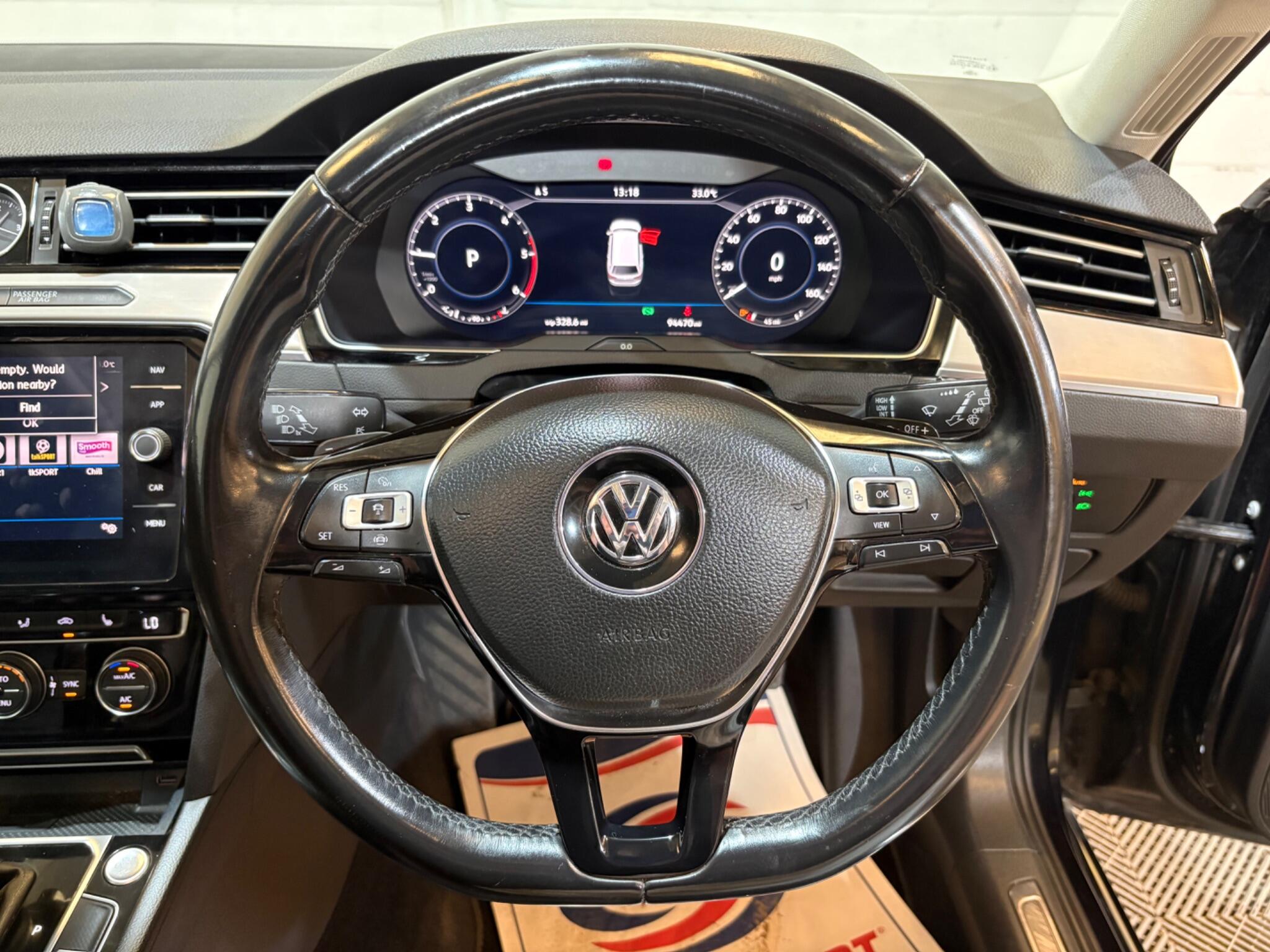 Volkswagen Passat view 7