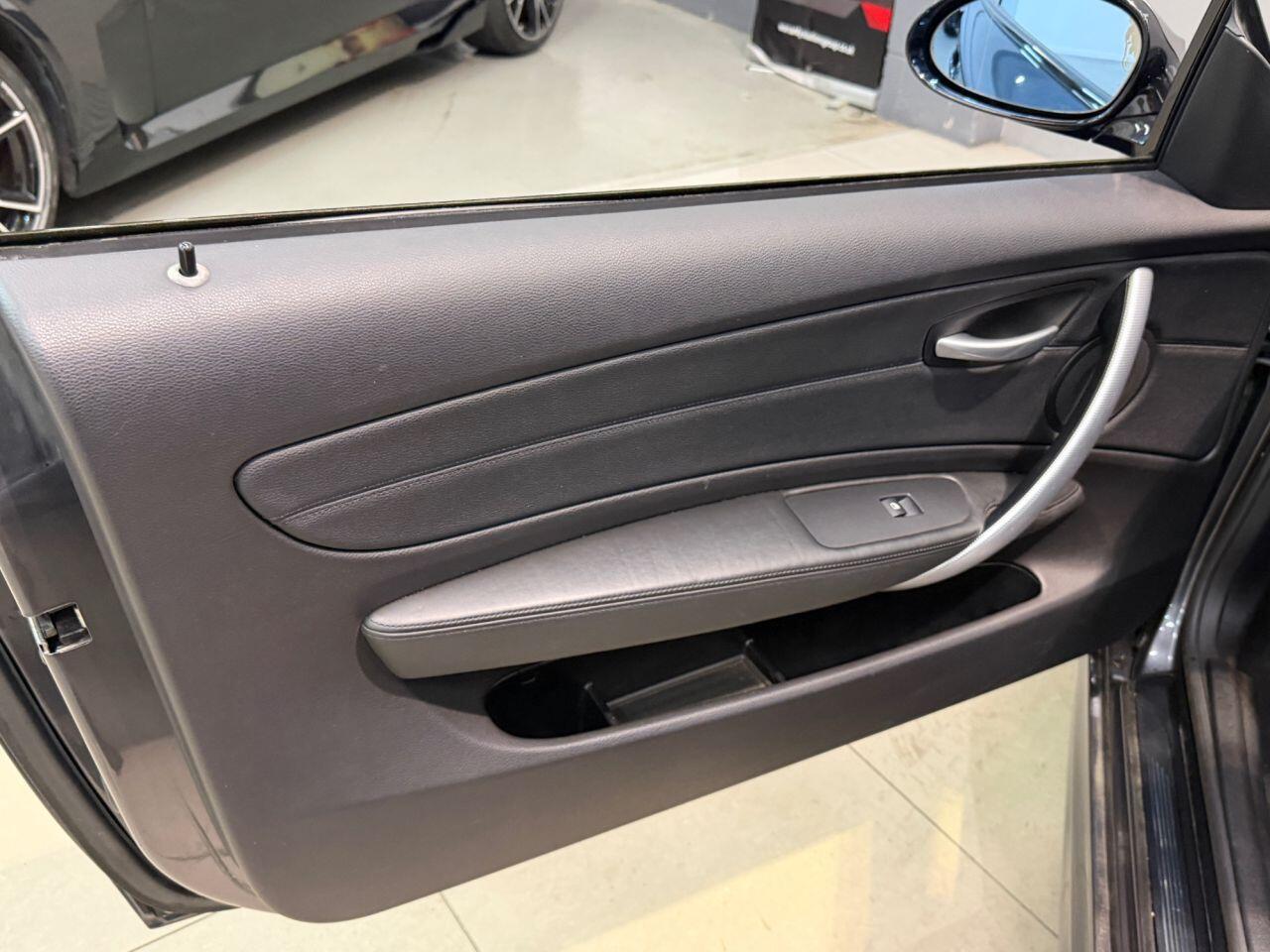 BMW 1 Series view 21