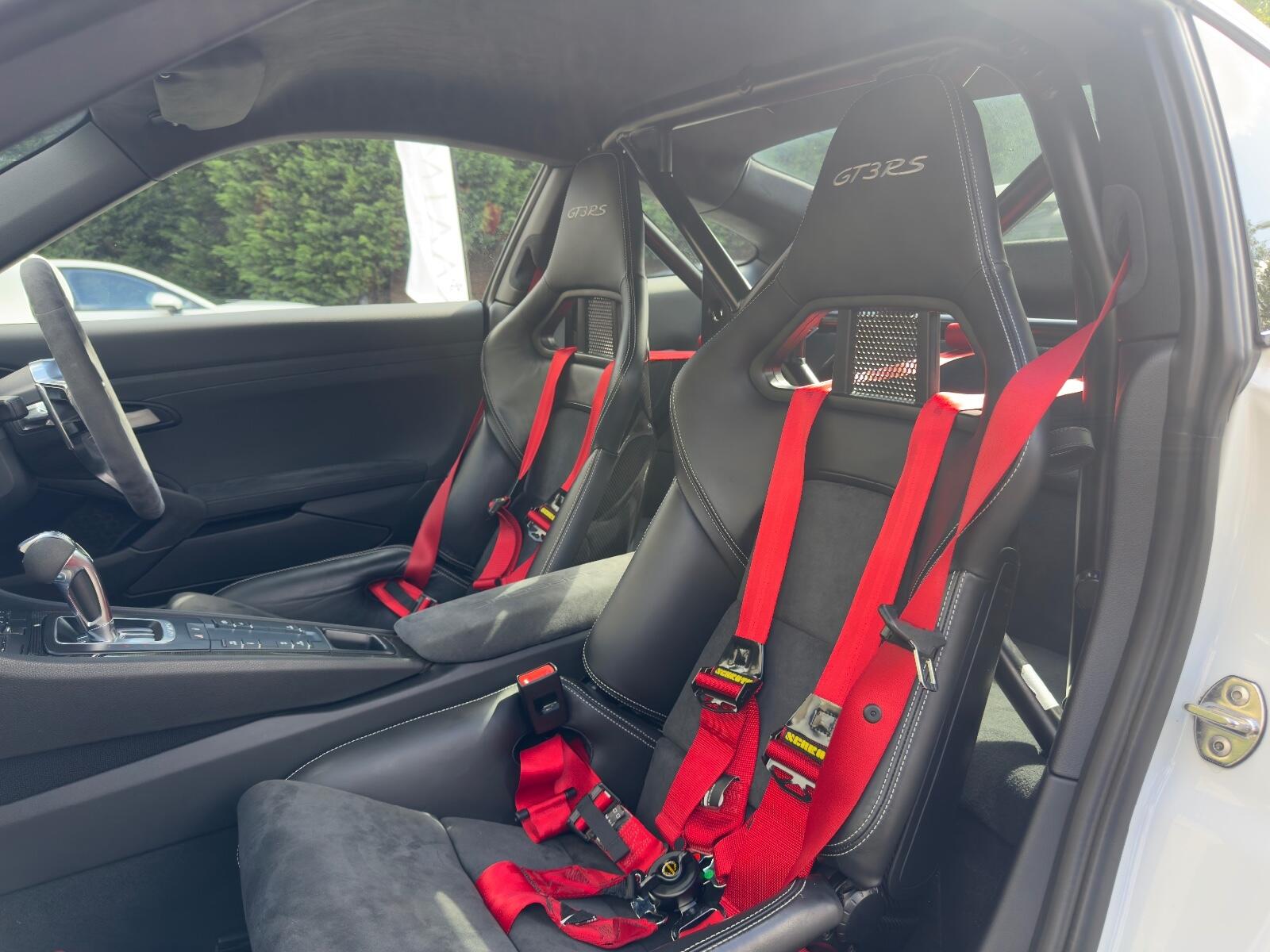 Porsche 911 view 28