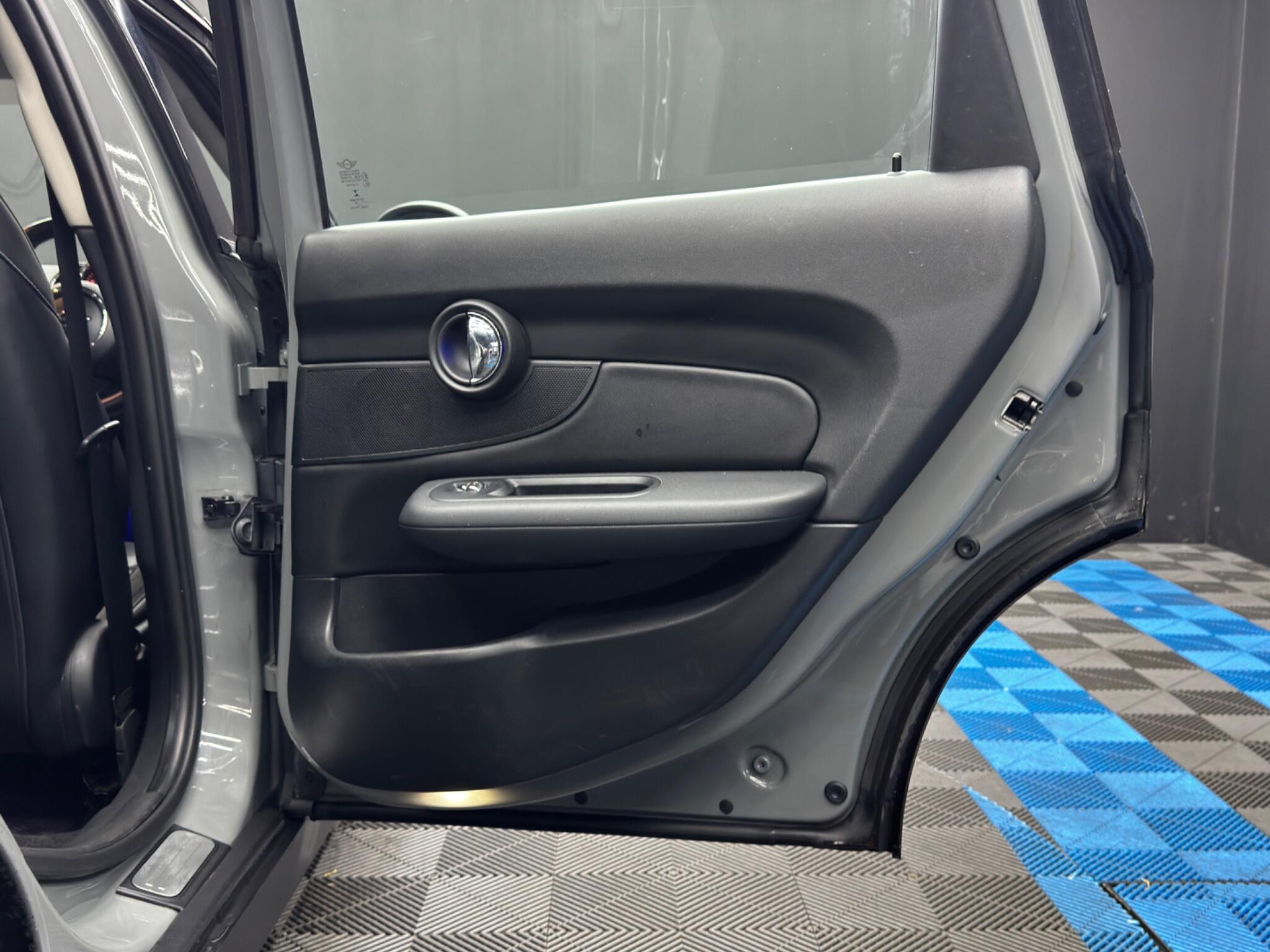 Mini Clubman view 44