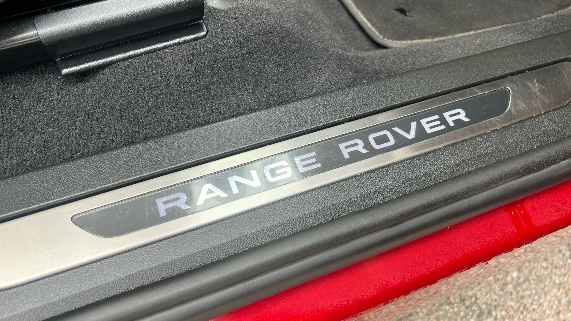 Land Rover Range Rover Evoque view 25