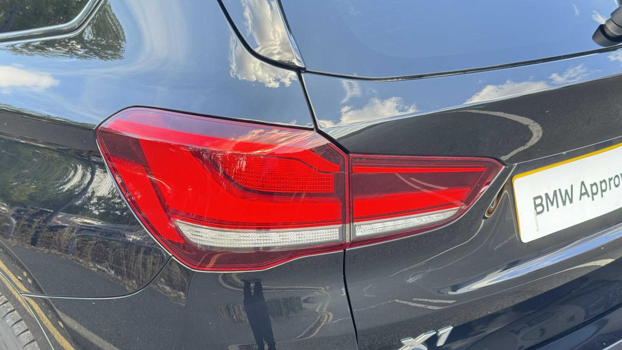 BMW X1 view 40