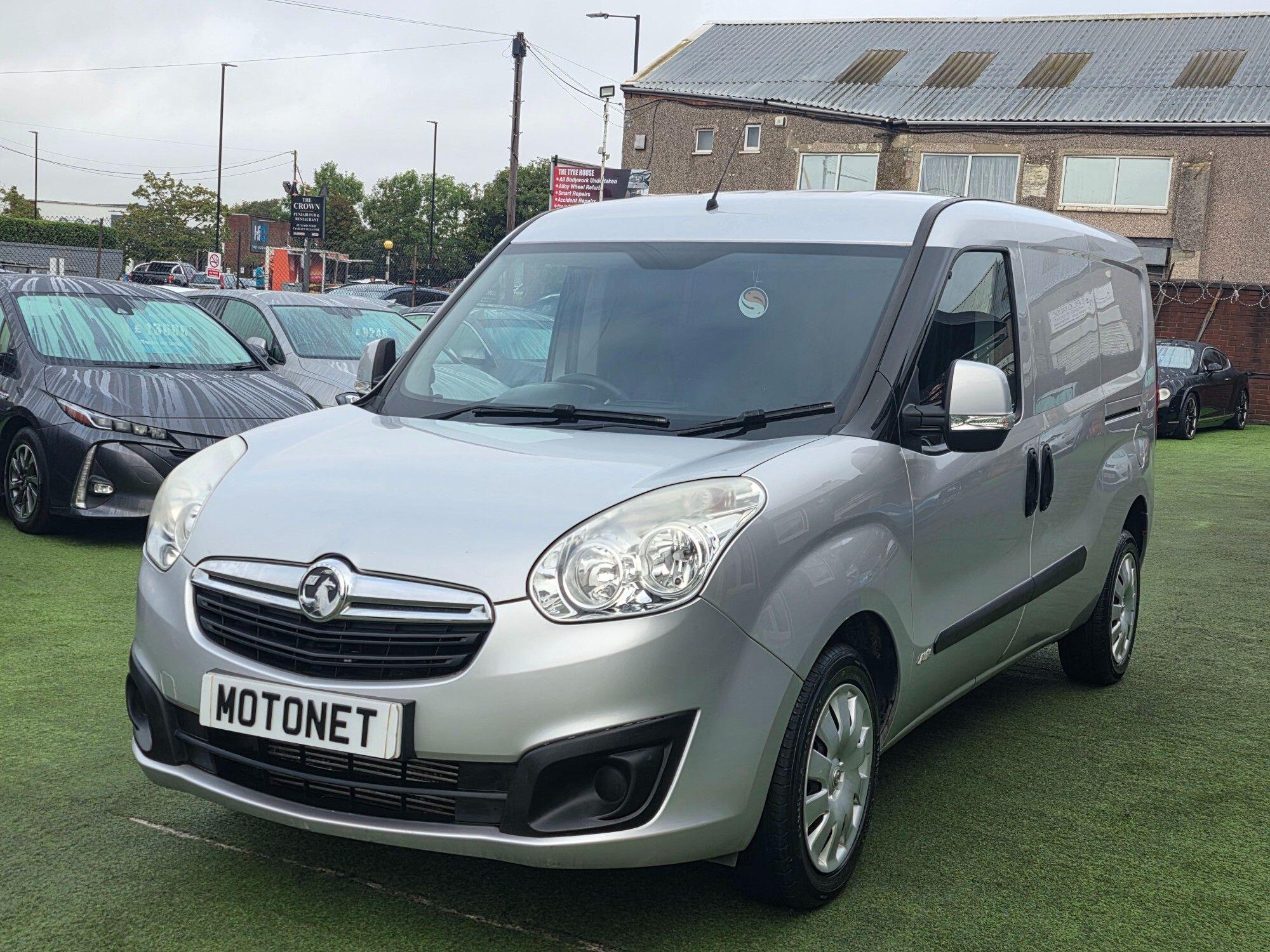Vauxhall Combo view 9