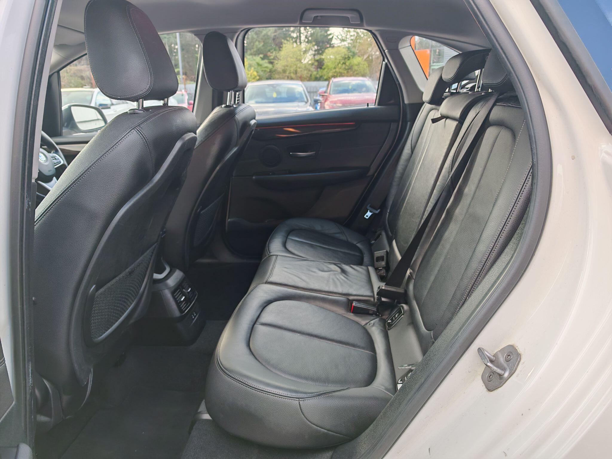 BMW 2 Series view 16