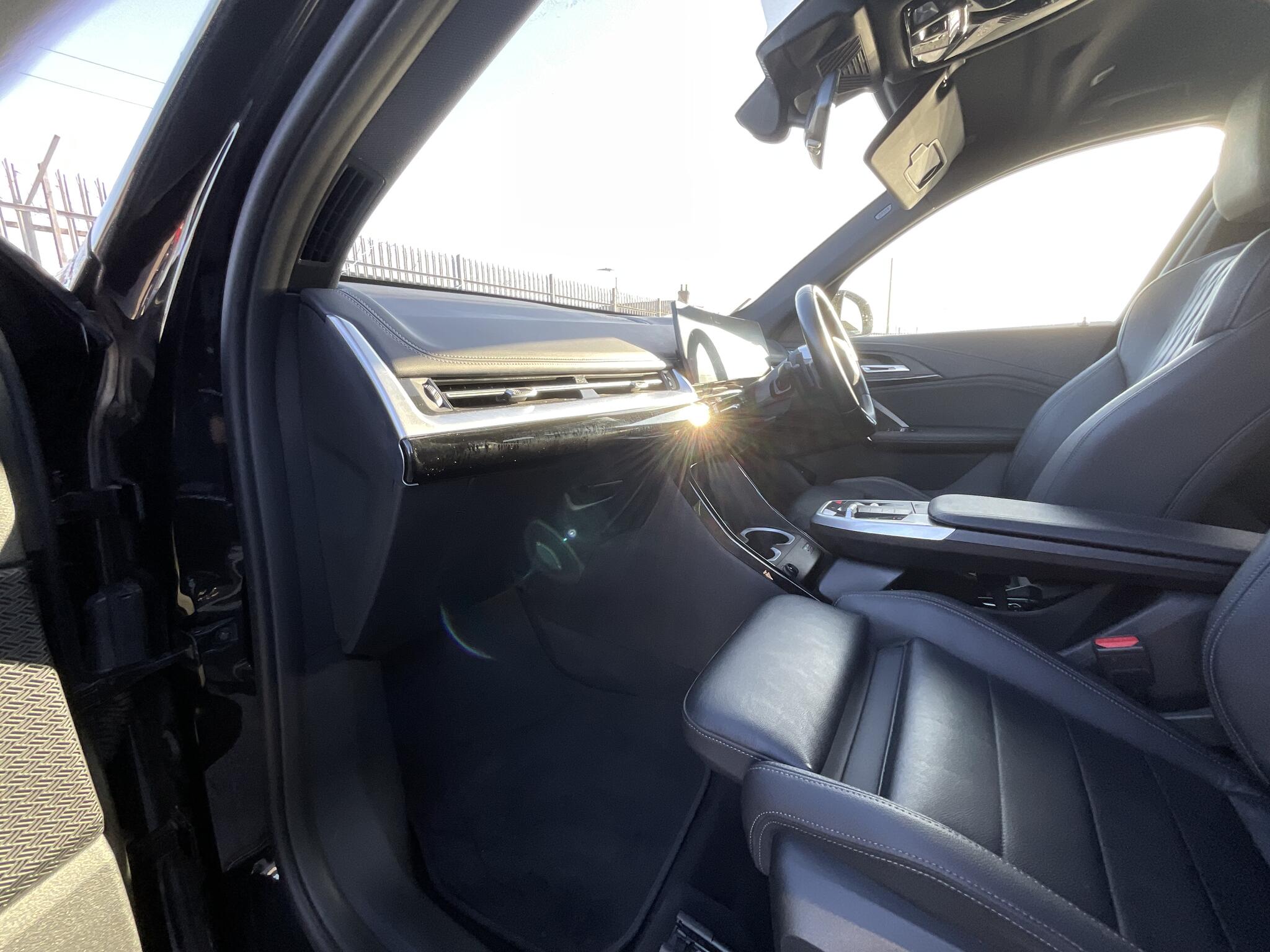 BMW Ix1 view 21