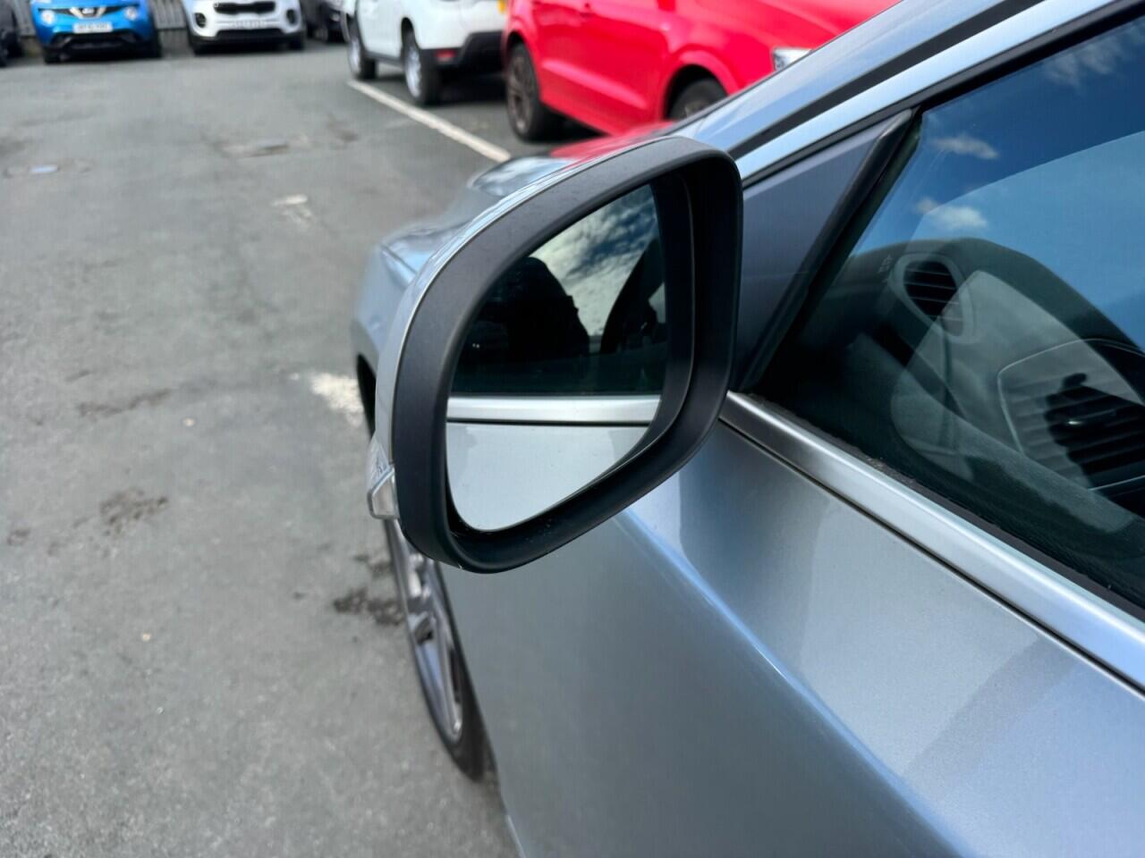 Volvo V40 view 52