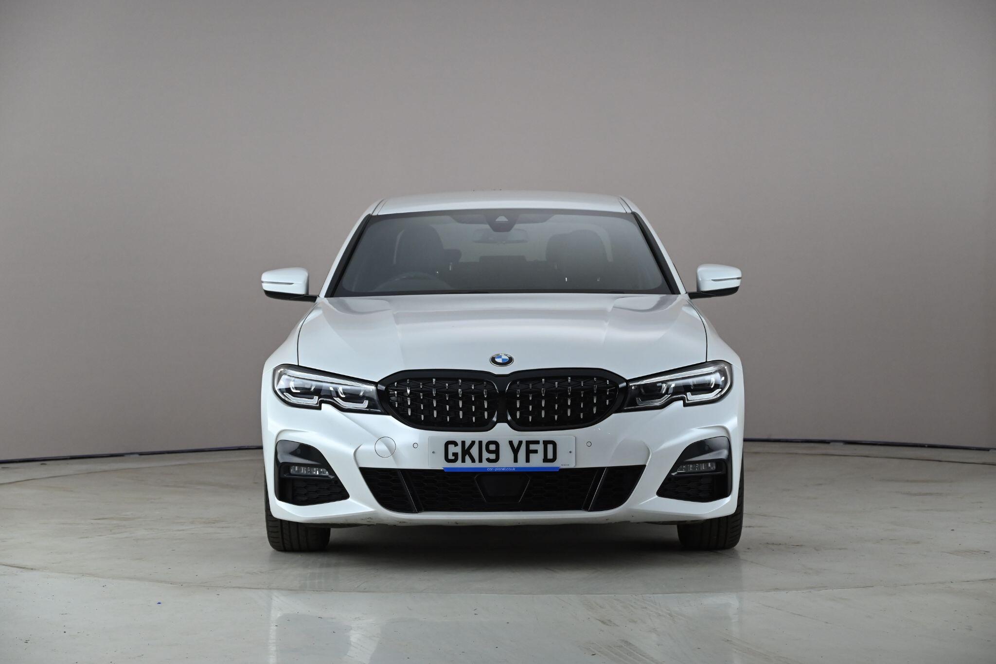 BMW 3 Series view 7