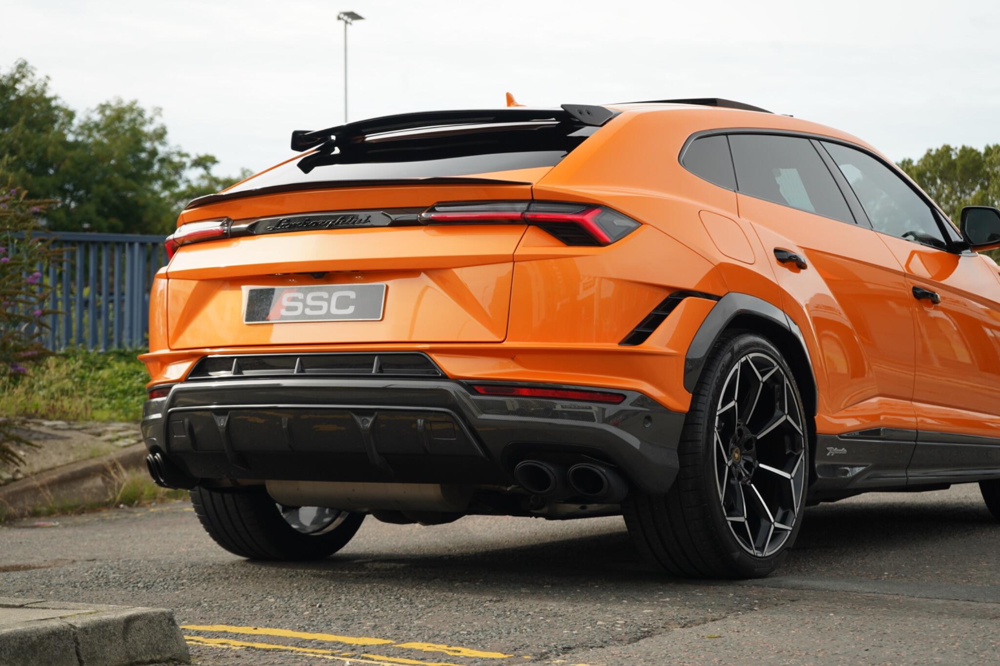 Lamborghini Urus view 18