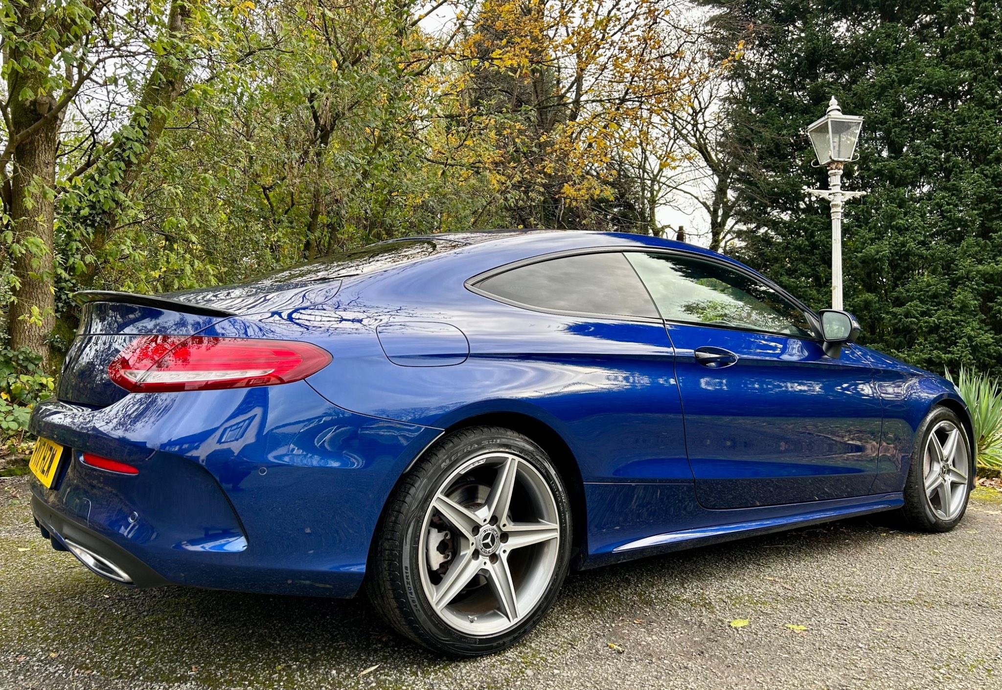Mercedes-Benz C-Class view 9