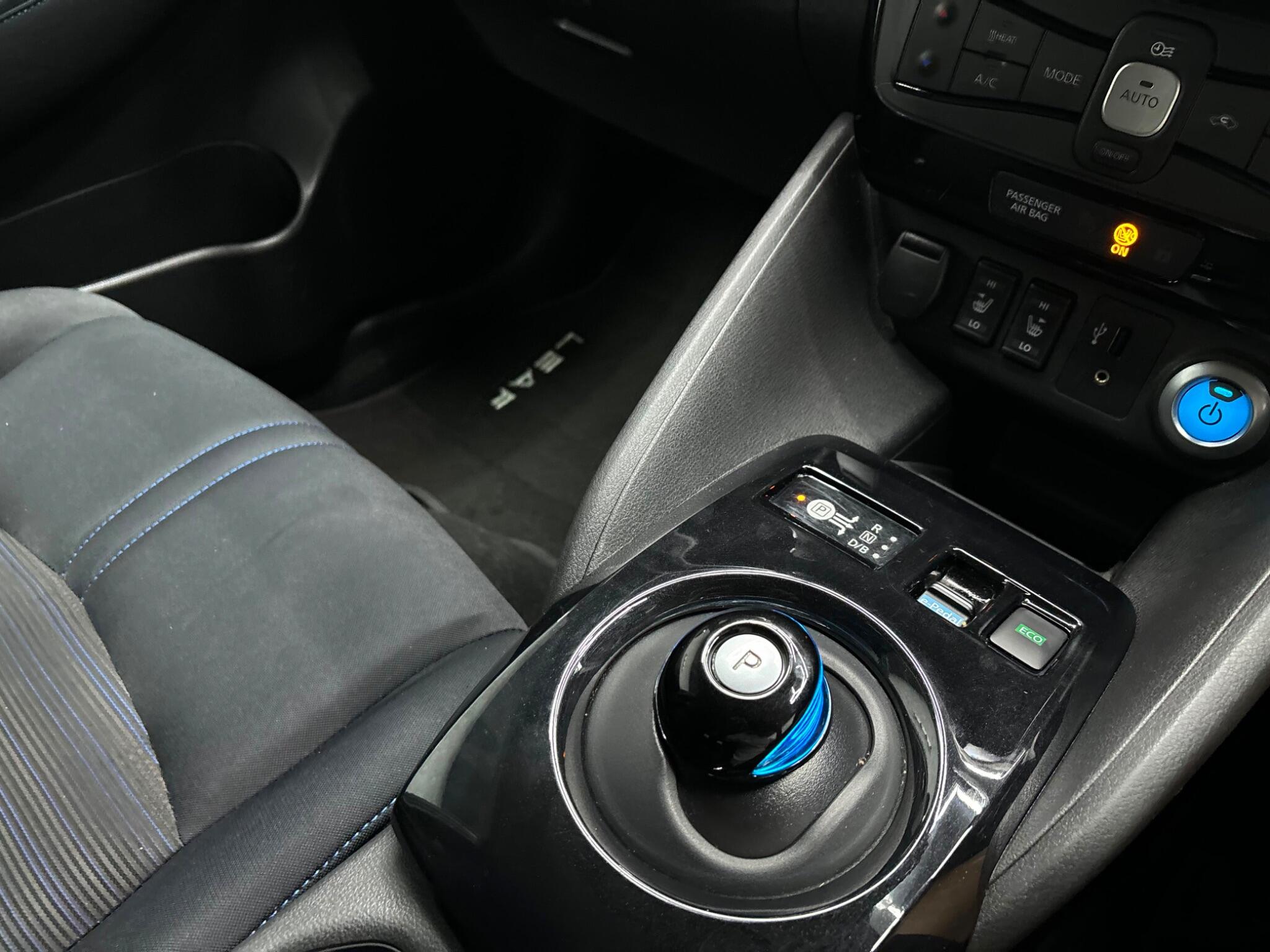 Nissan Leaf view 10