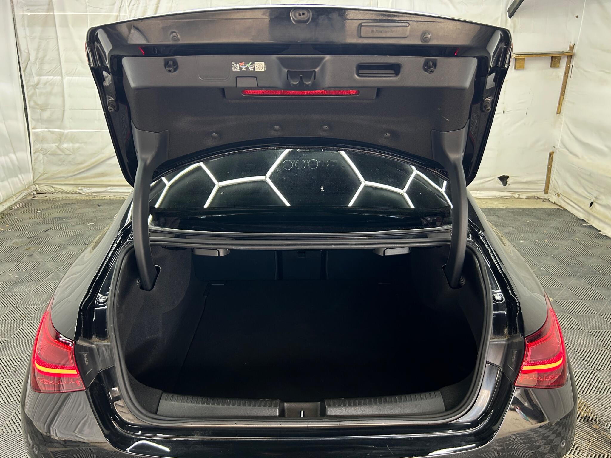 Mercedes-Benz Cla view 42
