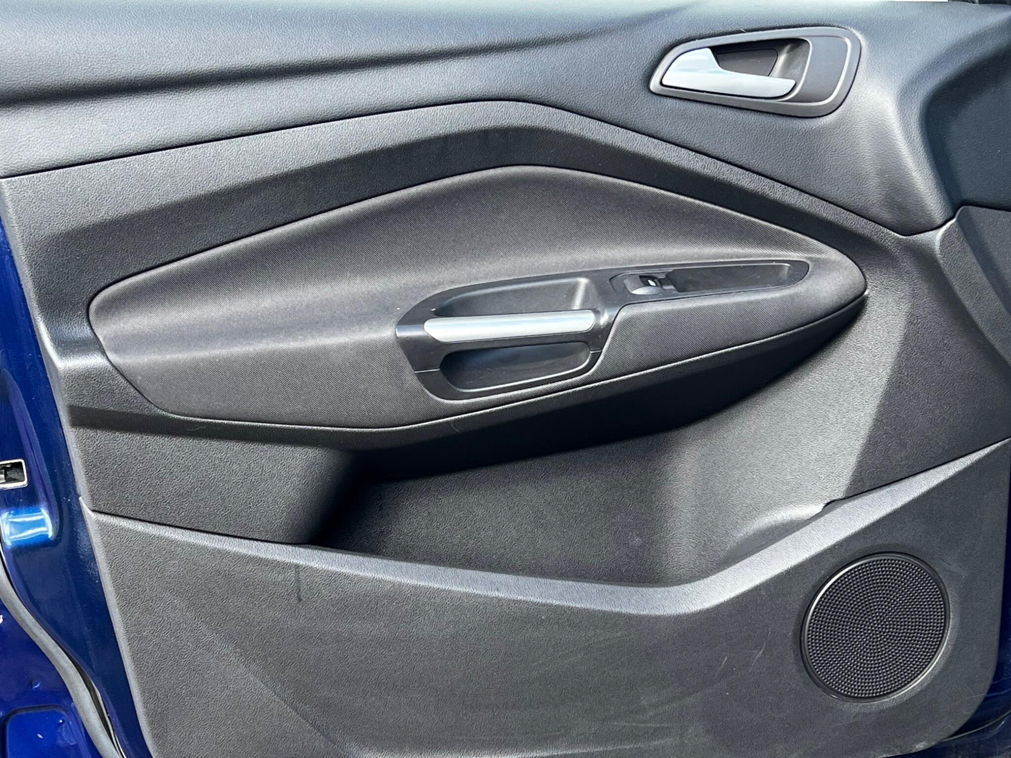 Ford C-Max view 23