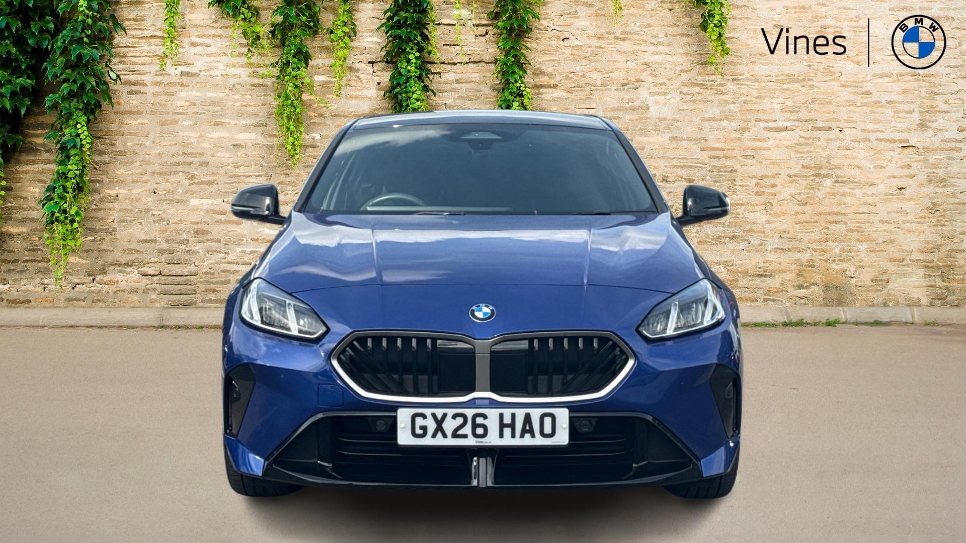 BMW 1 Series view 16