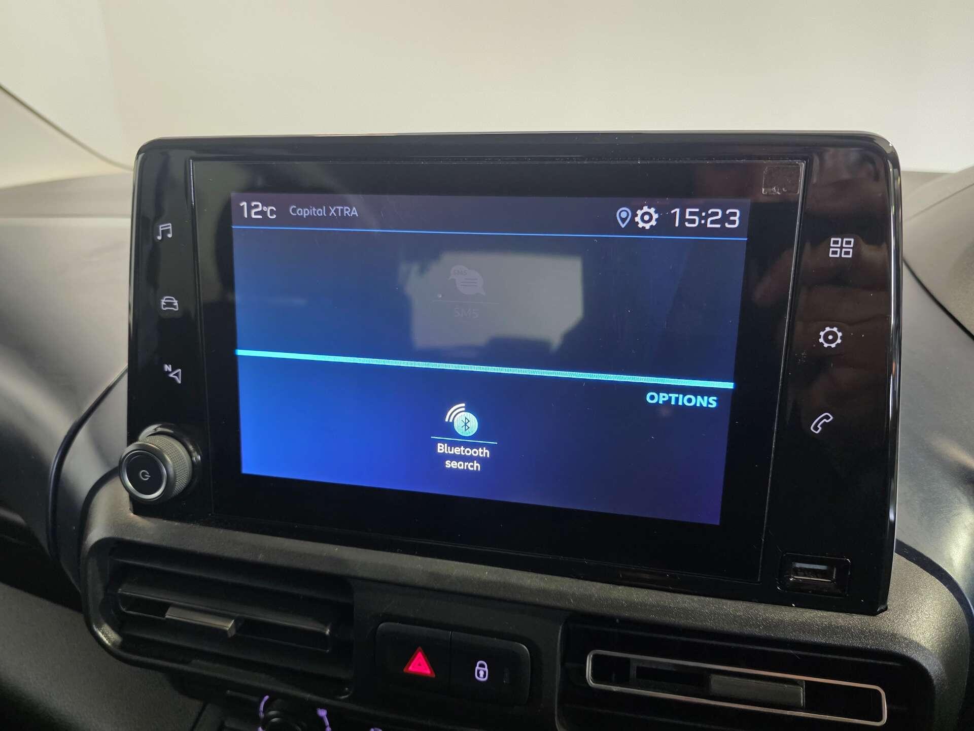 Peugeot Rifter view 22