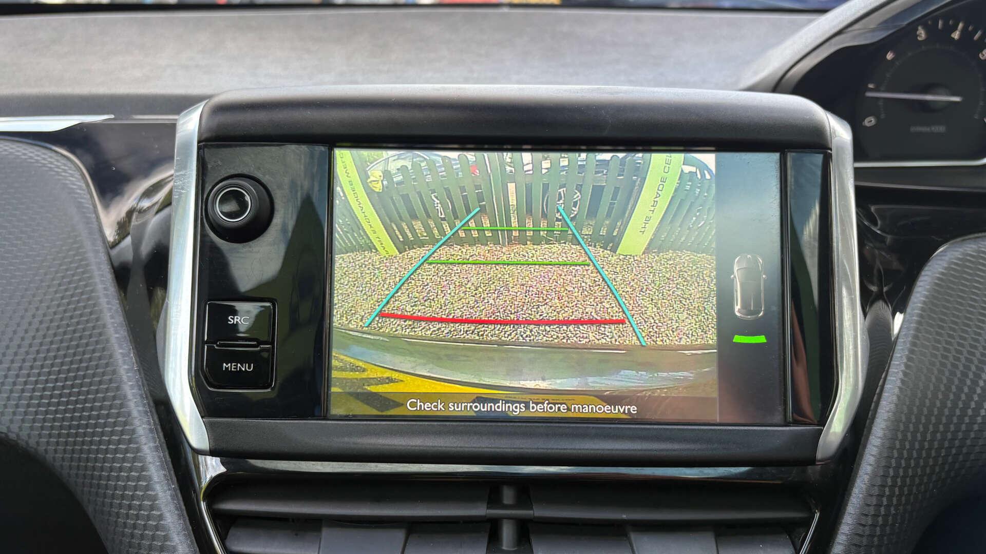 Peugeot 208 view 22