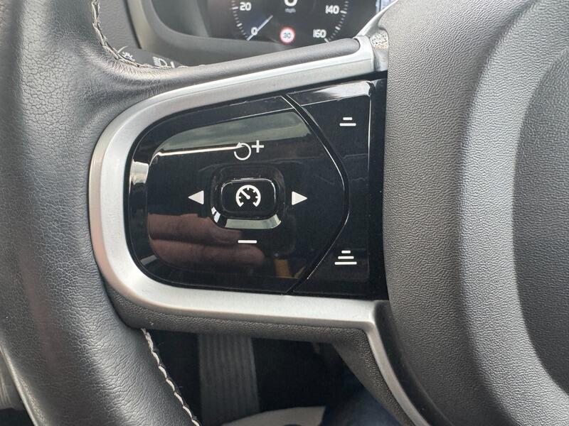 2021 Volvo XC90 2.0h T8 Twin Engine Recharge 11.6kWh R-Design Pro Auto 4WD Euro 6 (s/s) 5dr • 60,000 miles image 42