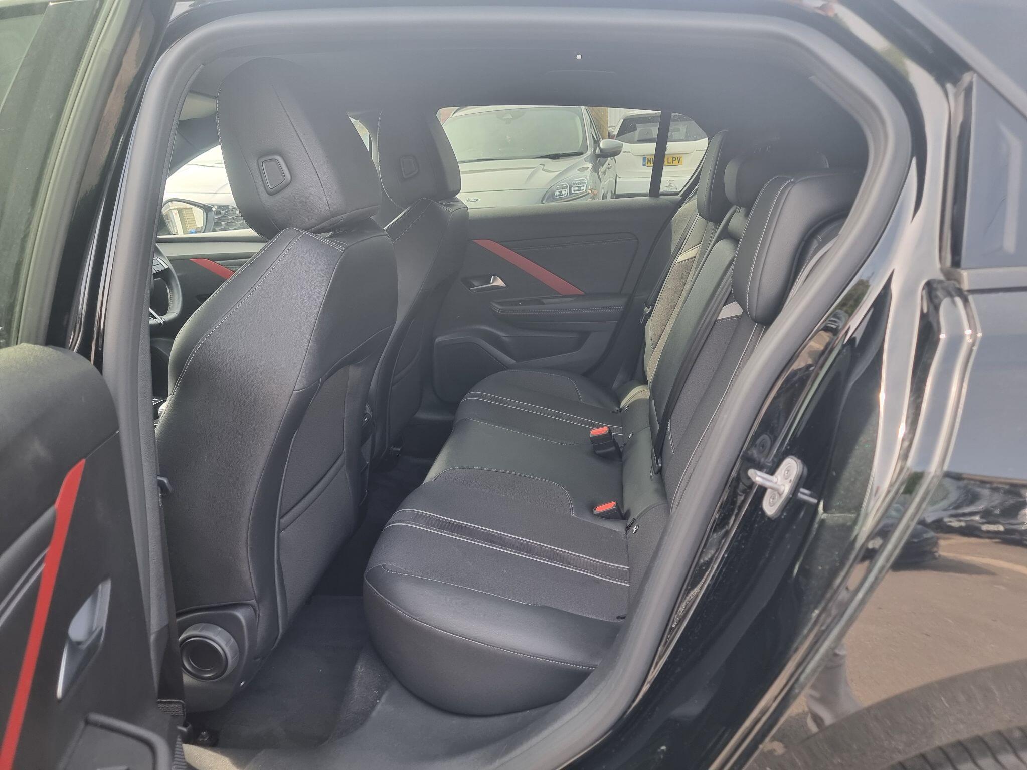 Vauxhall Astra view 16