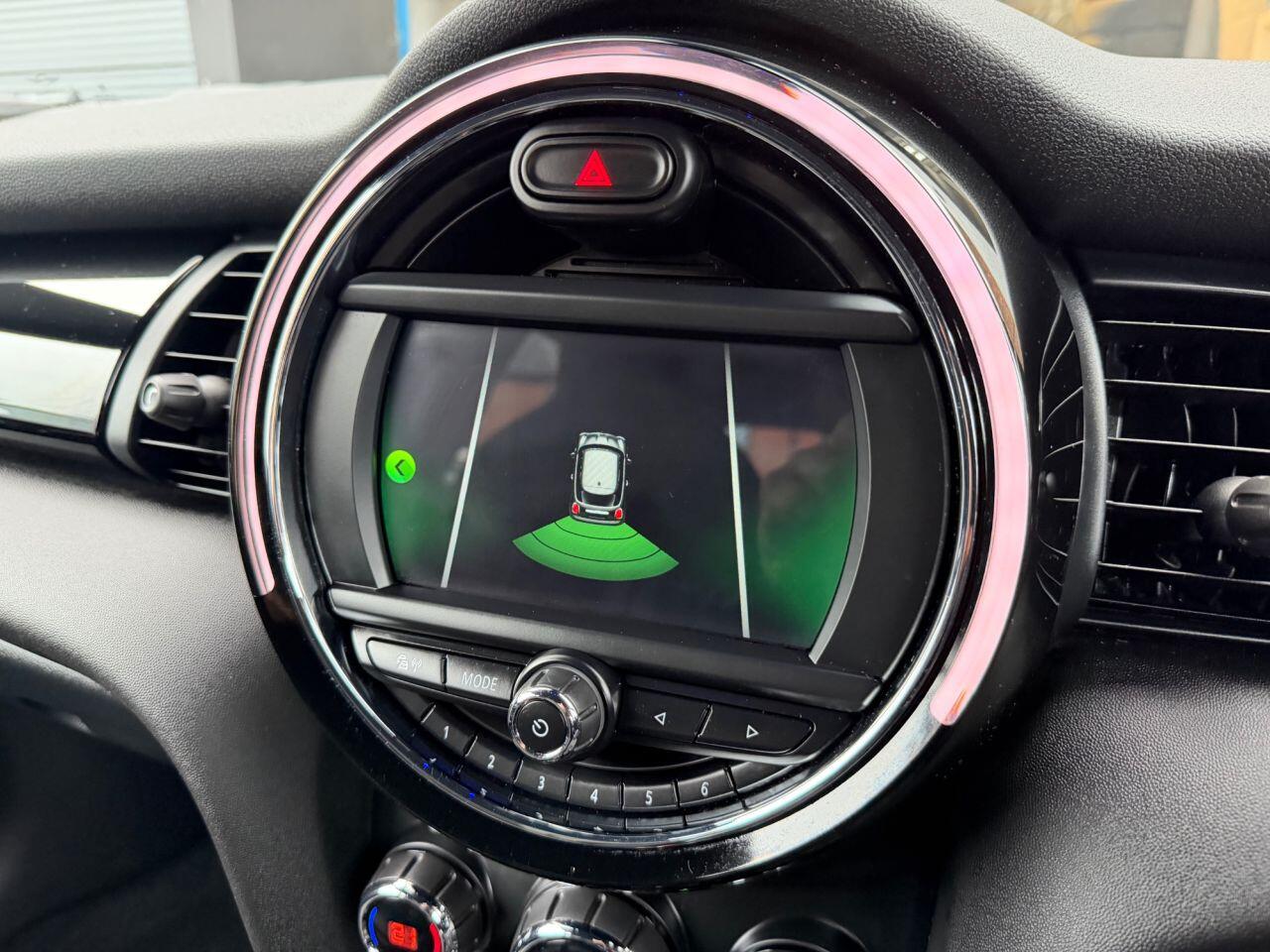 Mini Cooper view 24