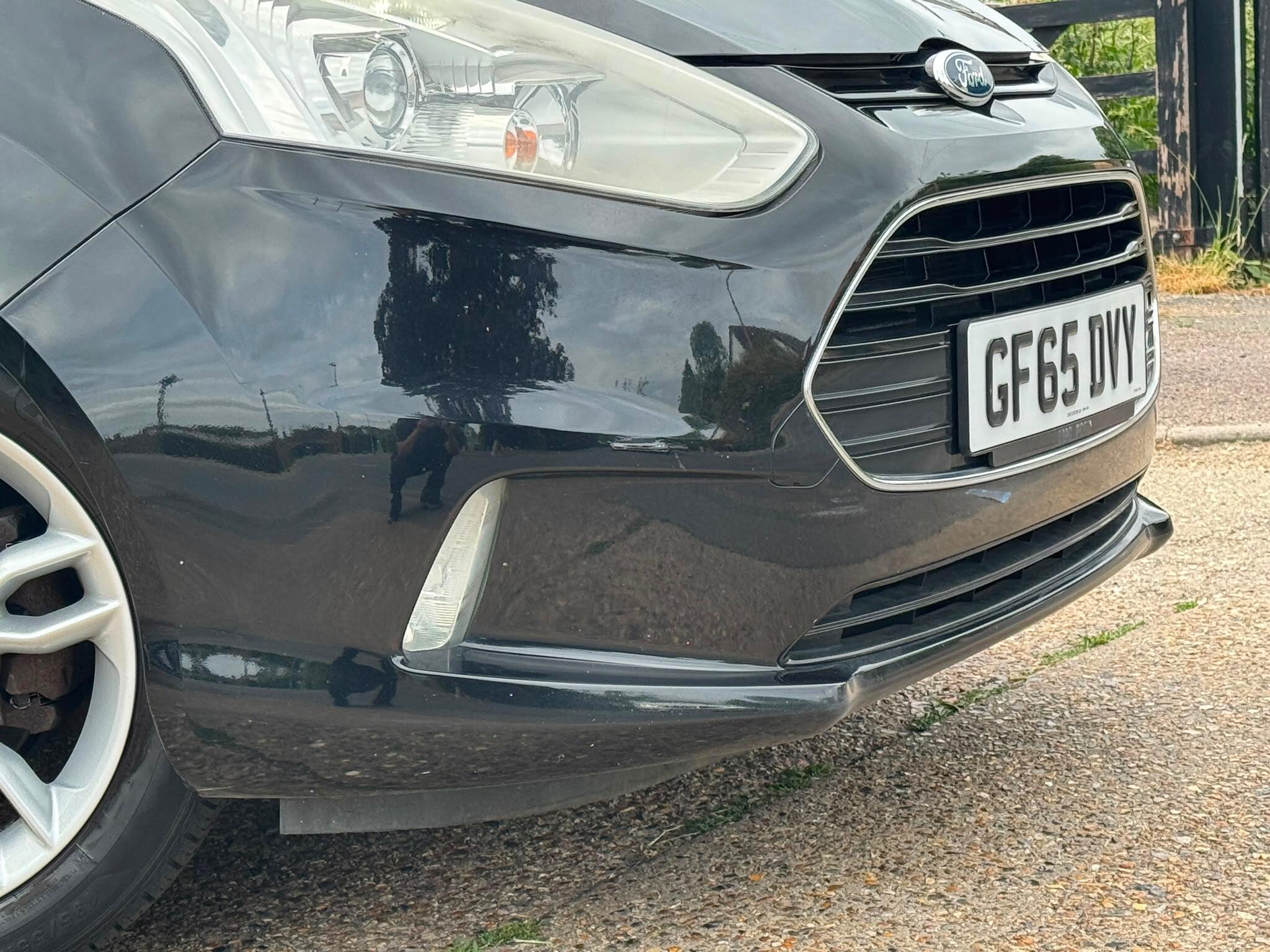 Ford B-Max view 32