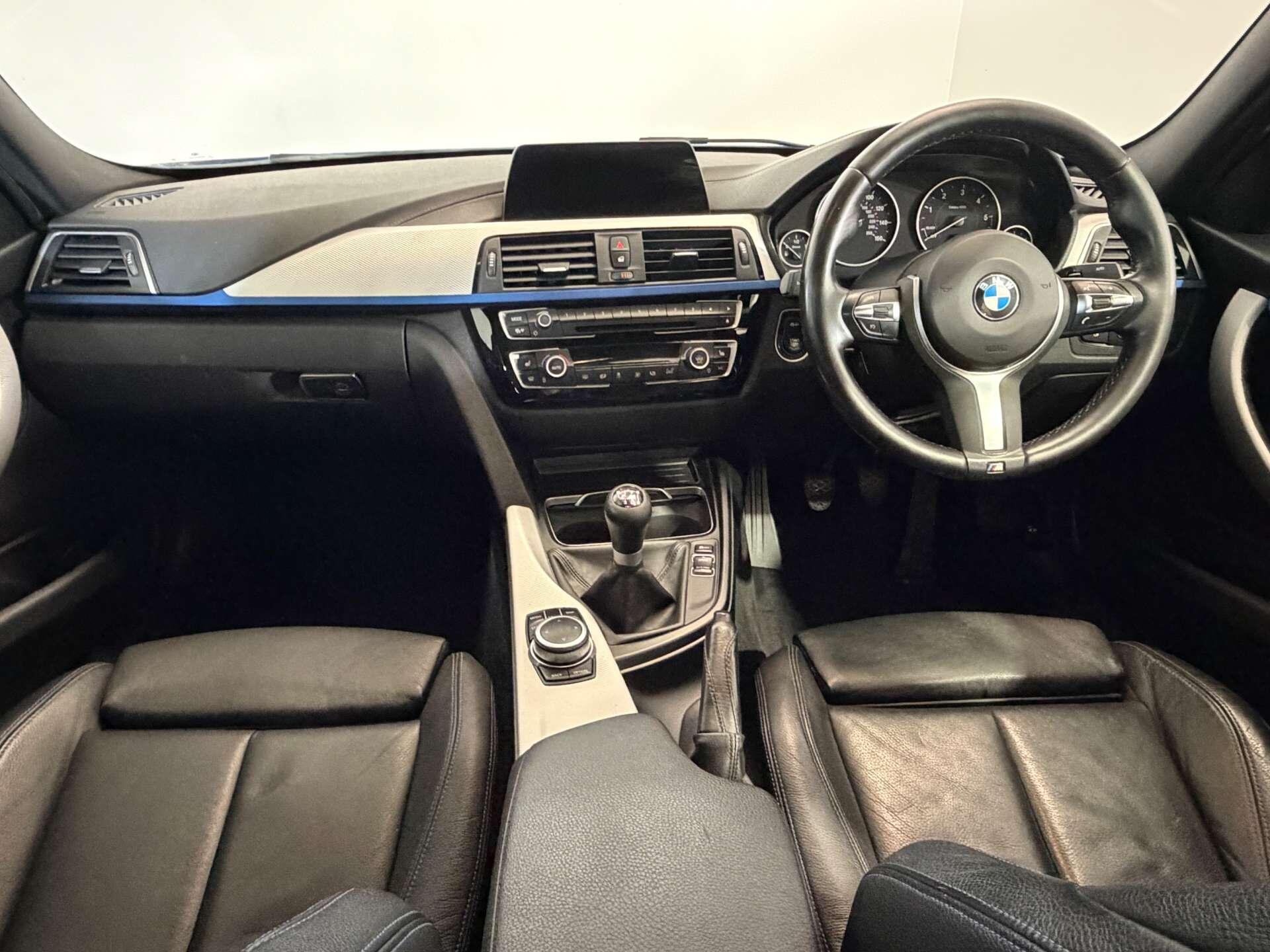 BMW 3 Series view 15