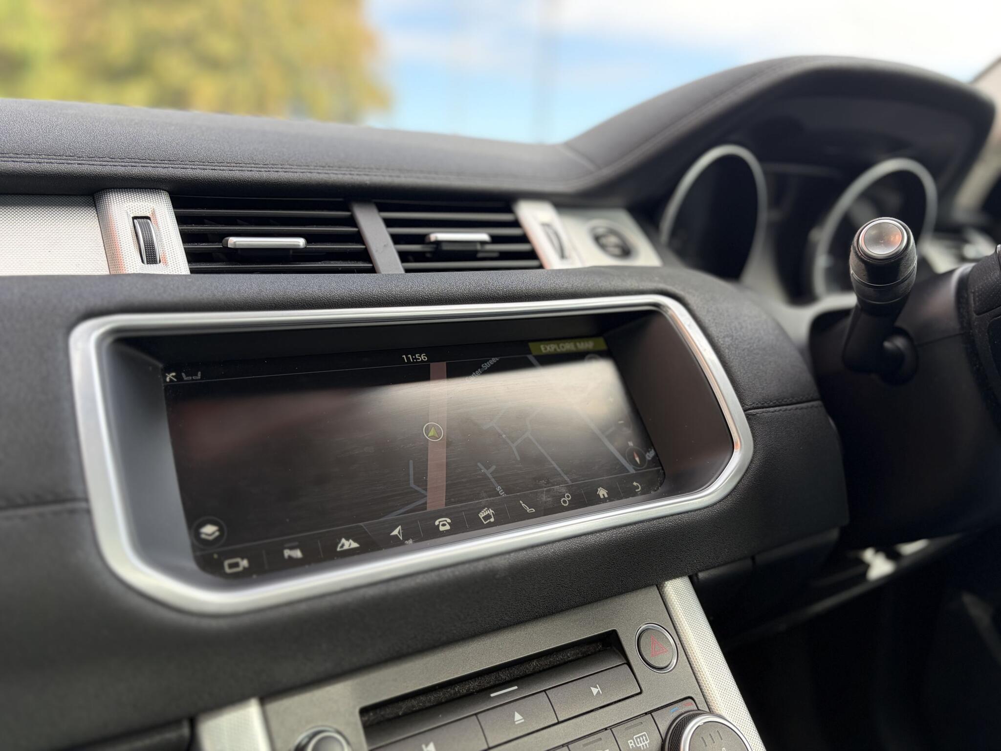 Land Rover Range Rover Evoque view 16