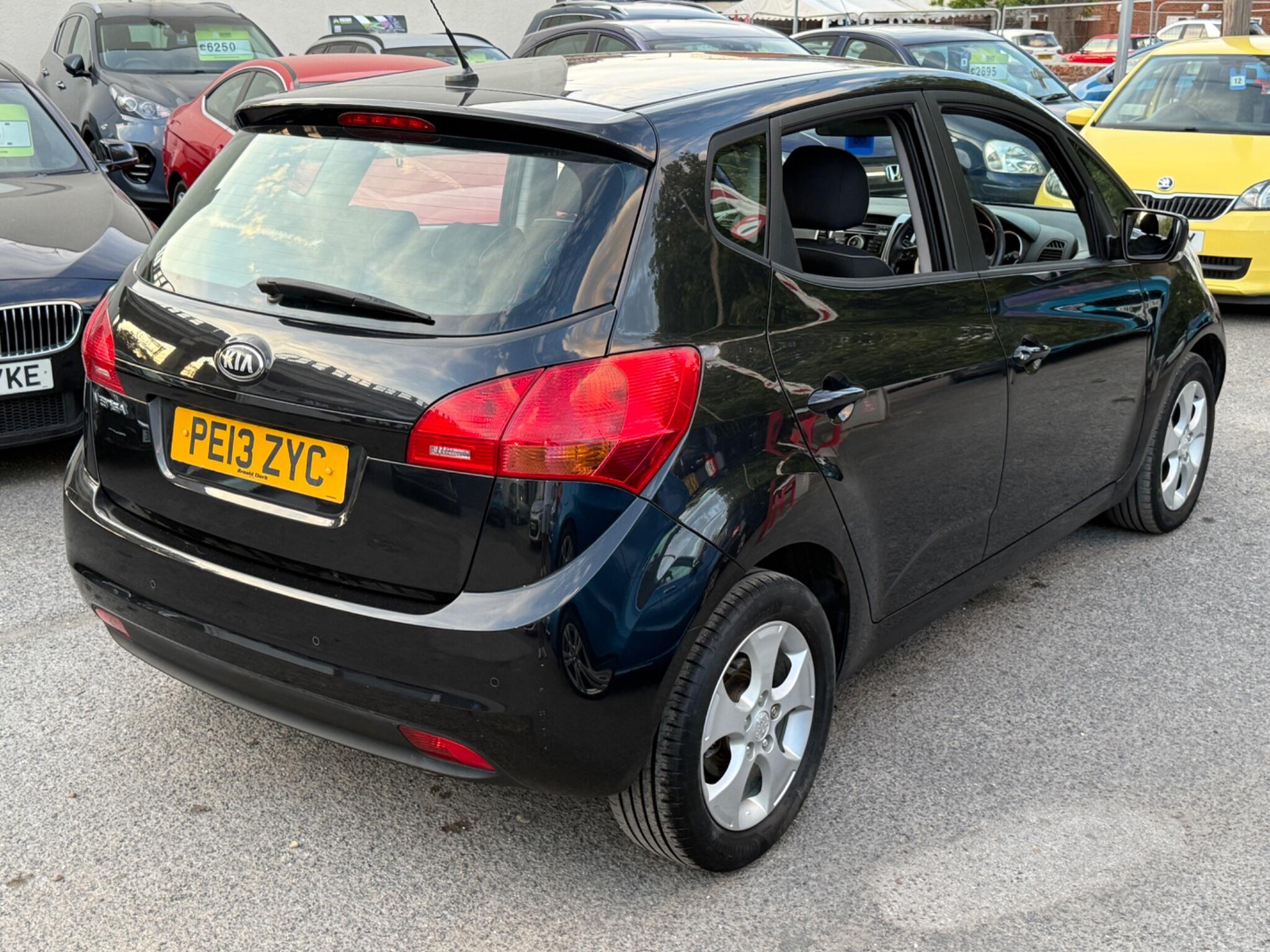 Kia Venga - Image 18
