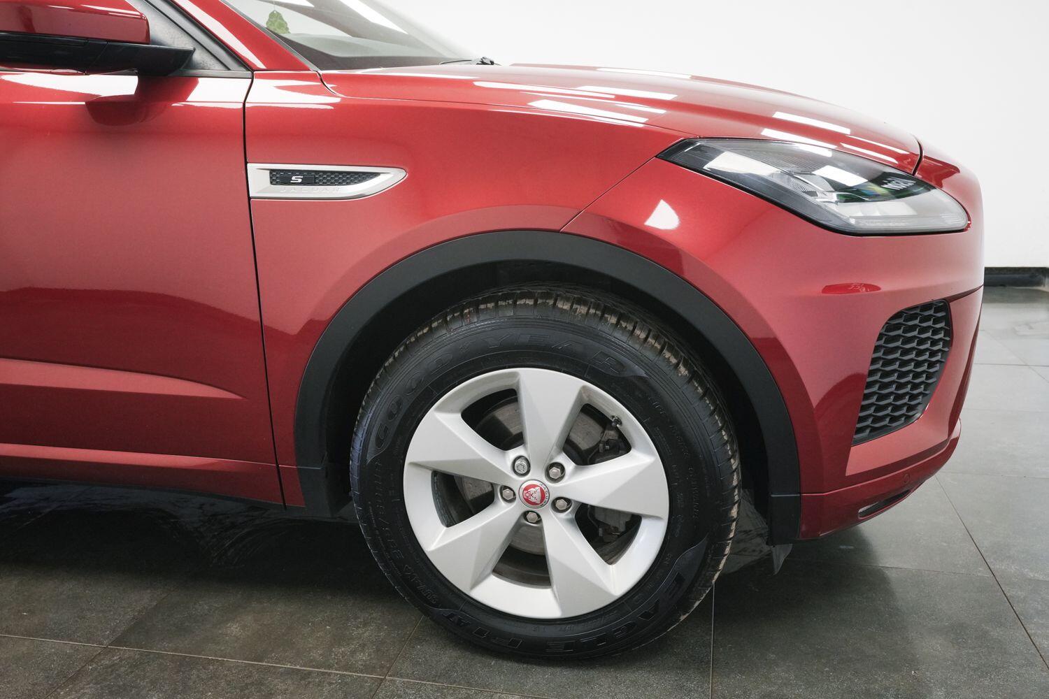 Jaguar E-Pace view 4