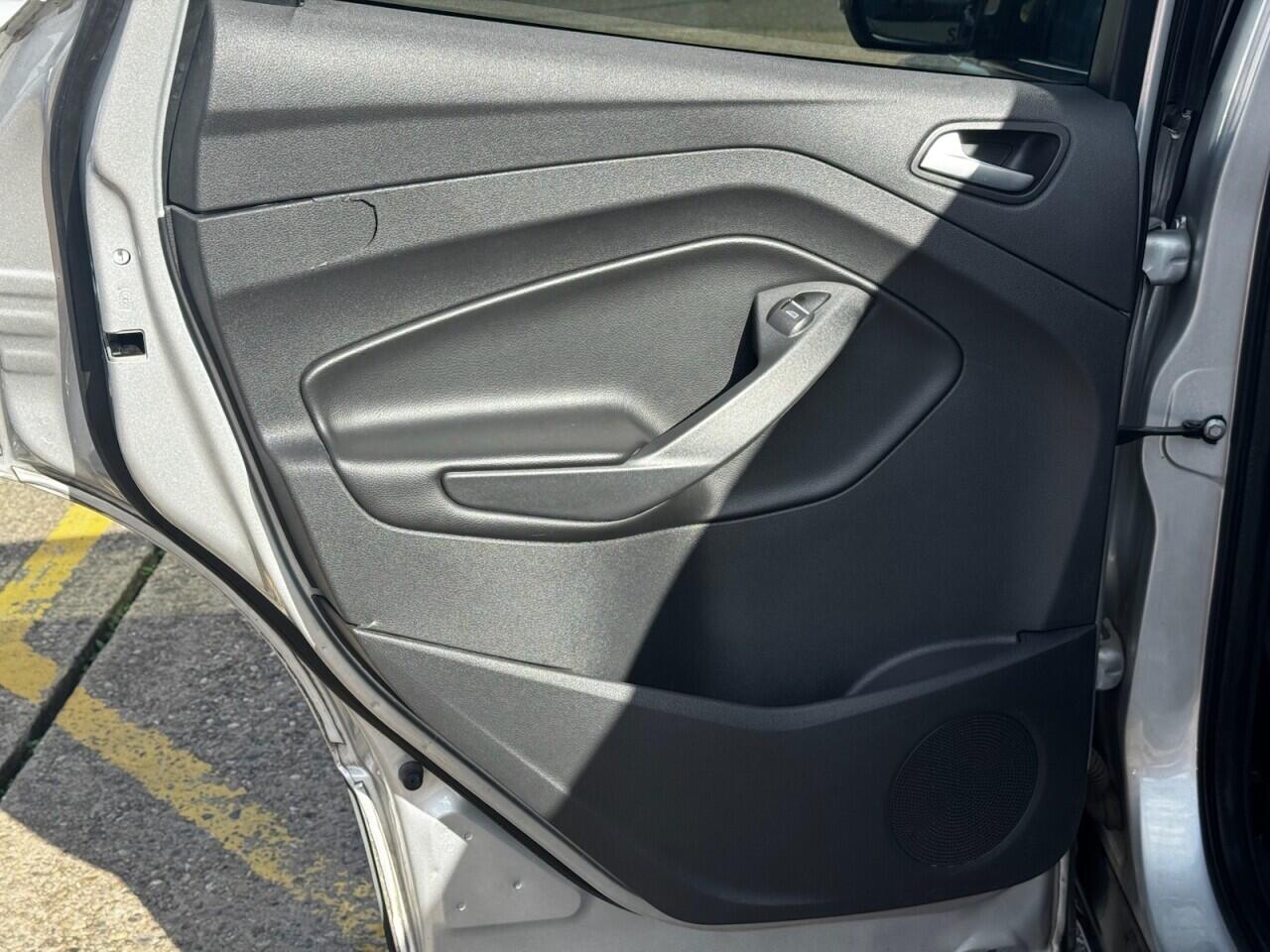 Ford Kuga view 29