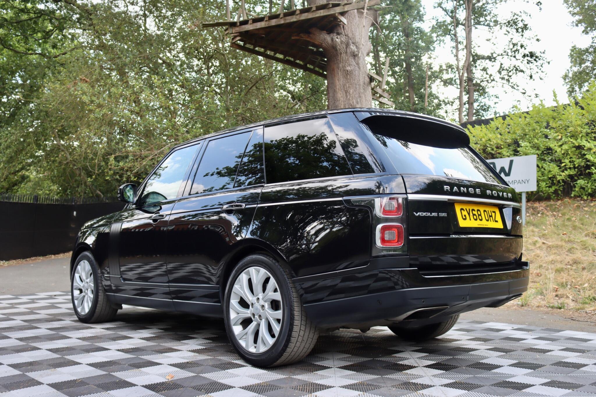 Land Rover Range Rover view 30