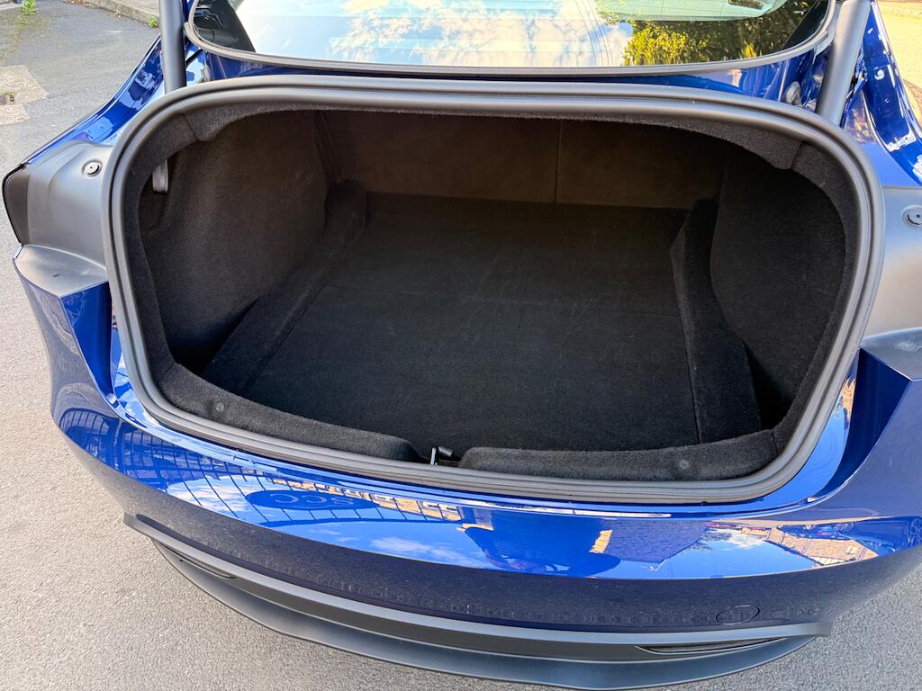 Tesla Model 3 view 30