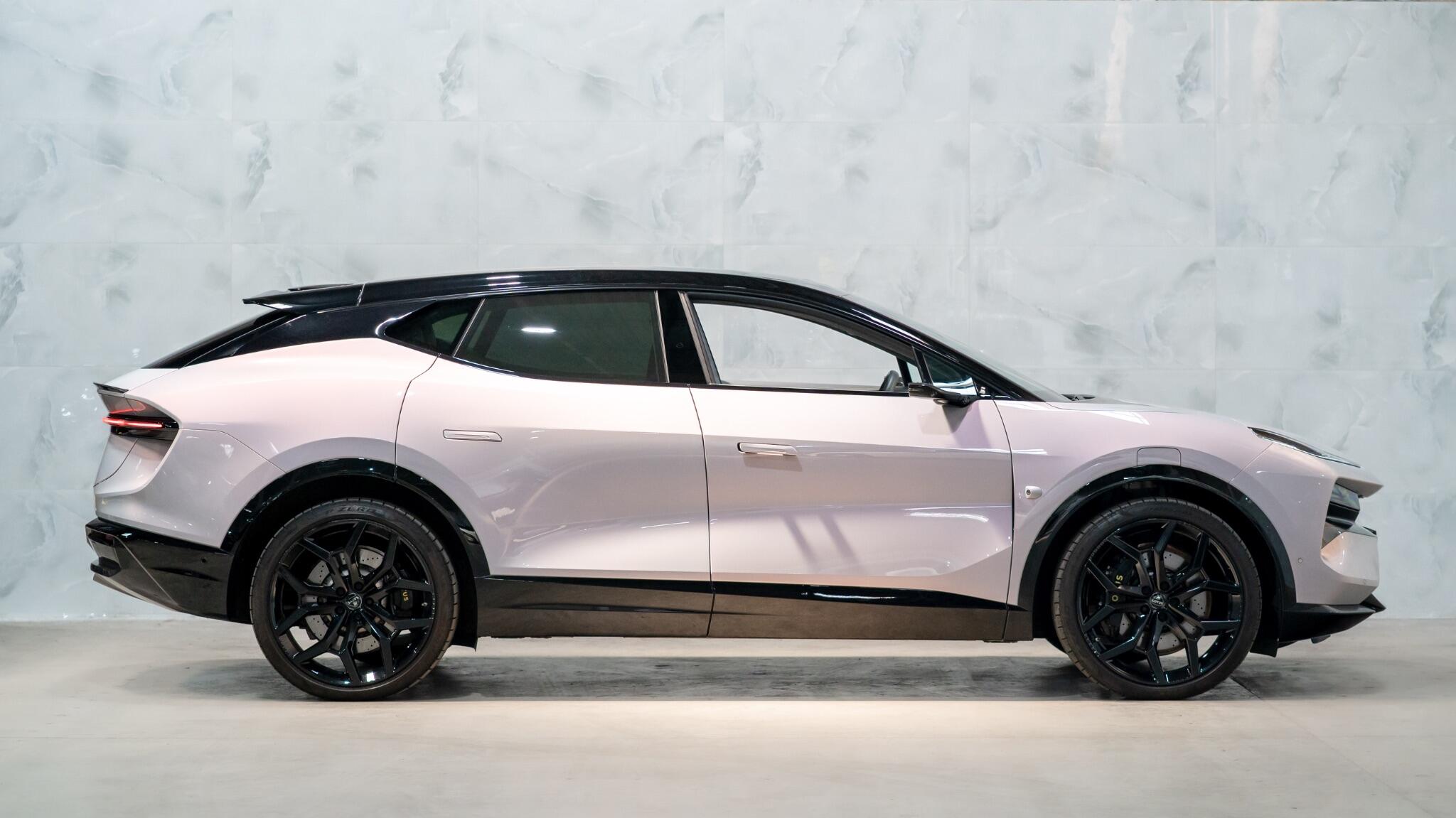 Lotus Eletre view 9