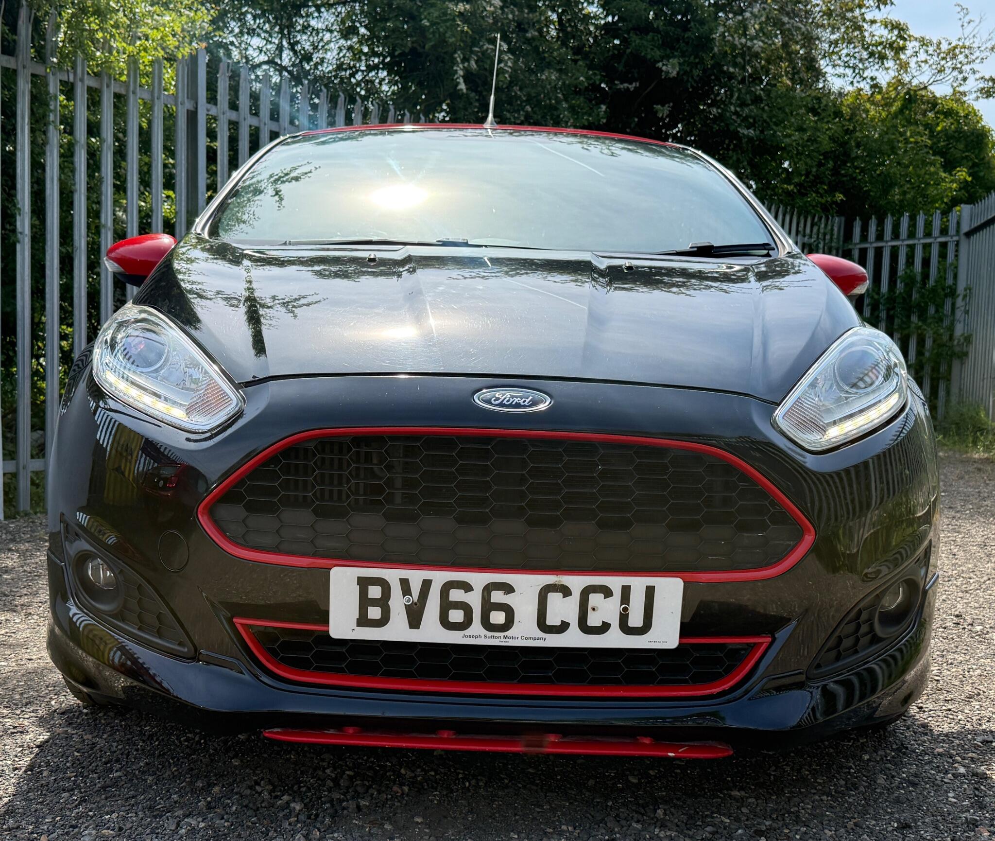 2016 Ford Fiesta image 7