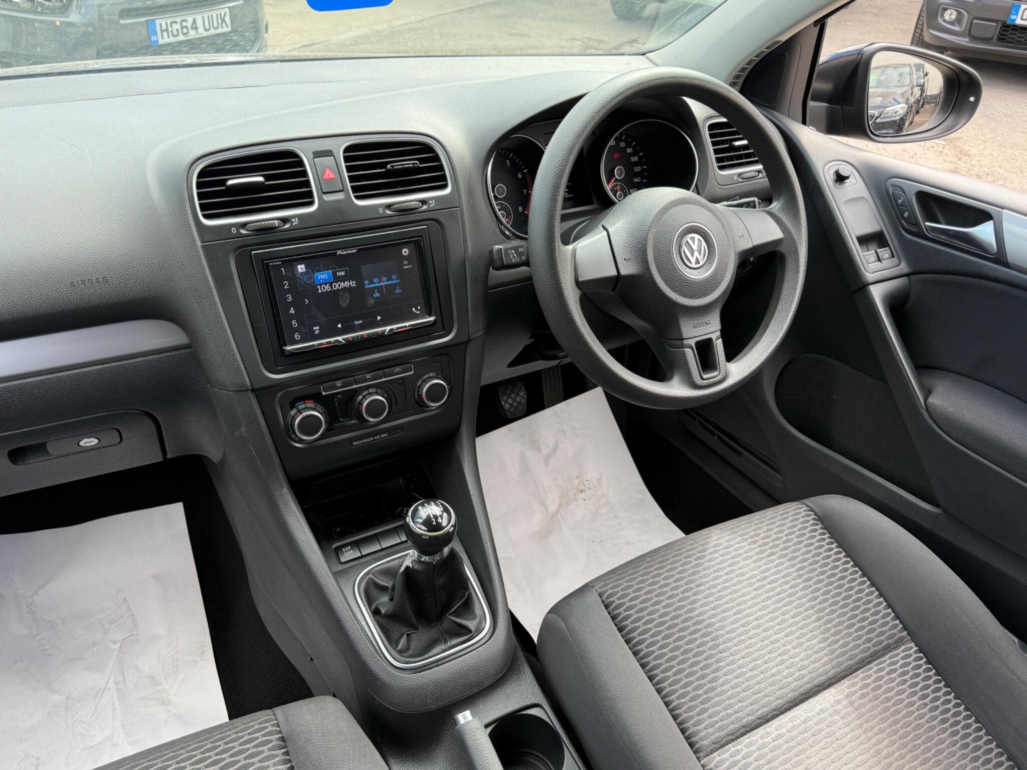 Volkswagen Golf - Image 43