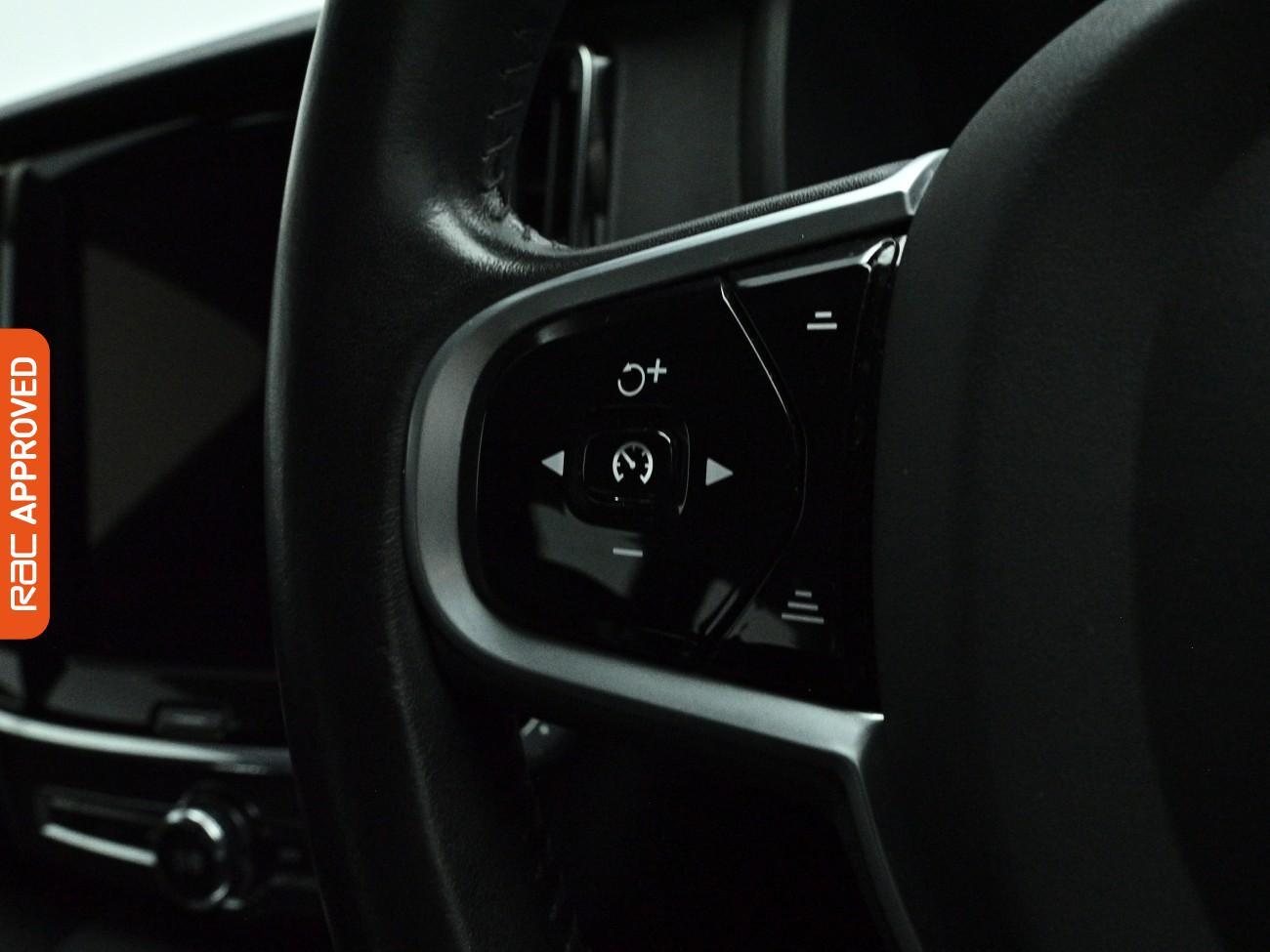 Volvo V90 view 24
