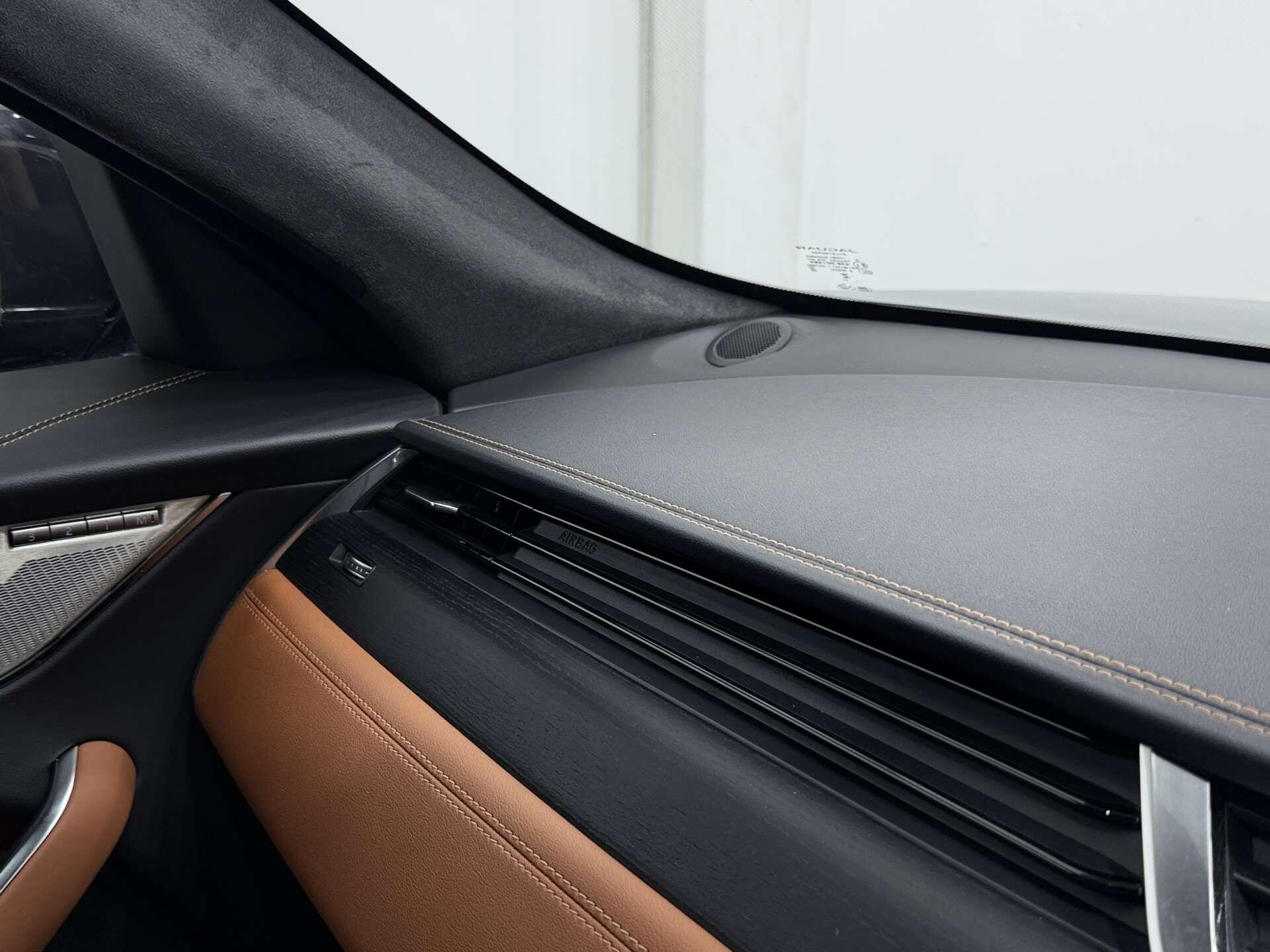 Jaguar F-Pace view 31
