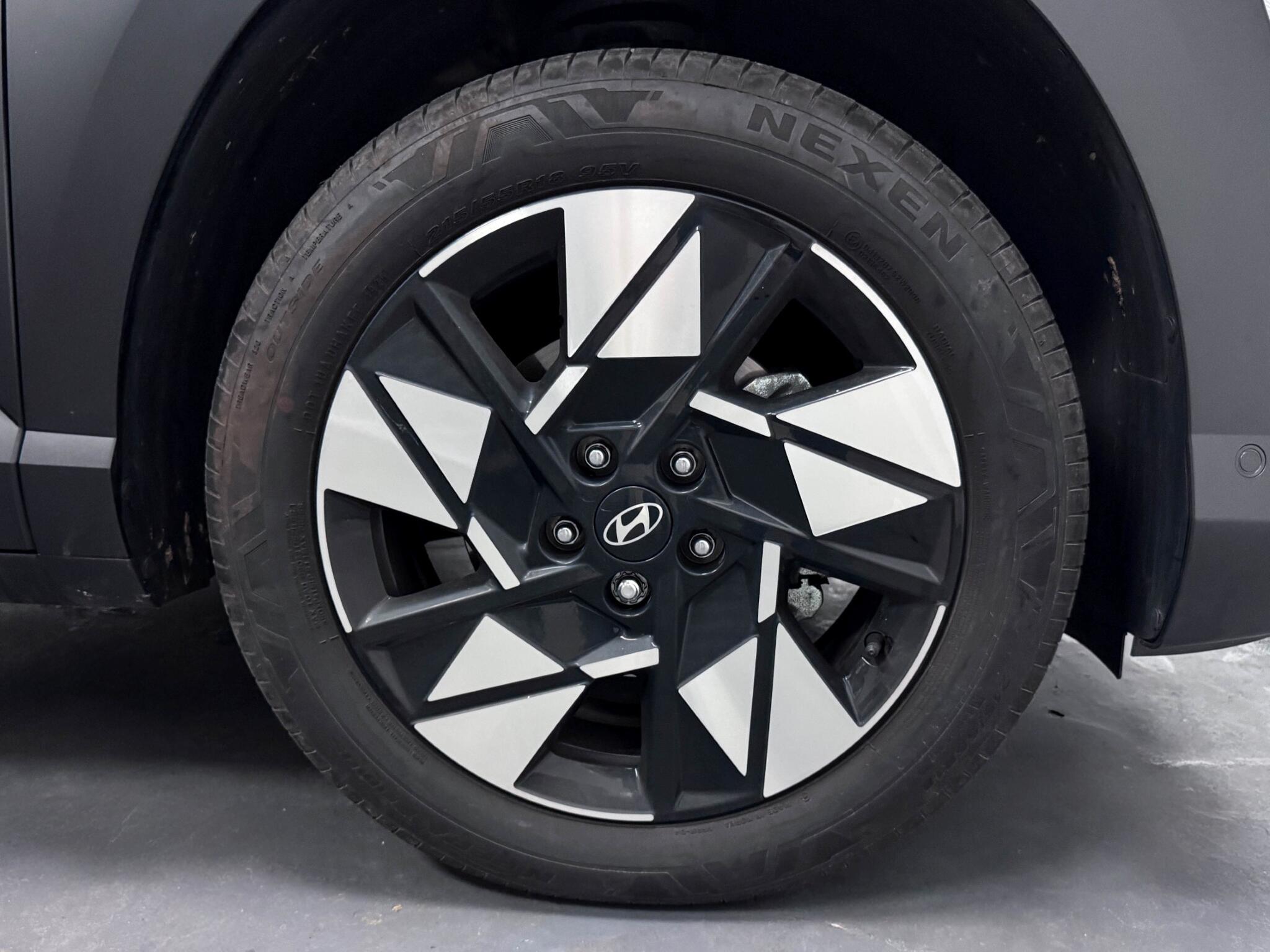 Hyundai Kona view 64