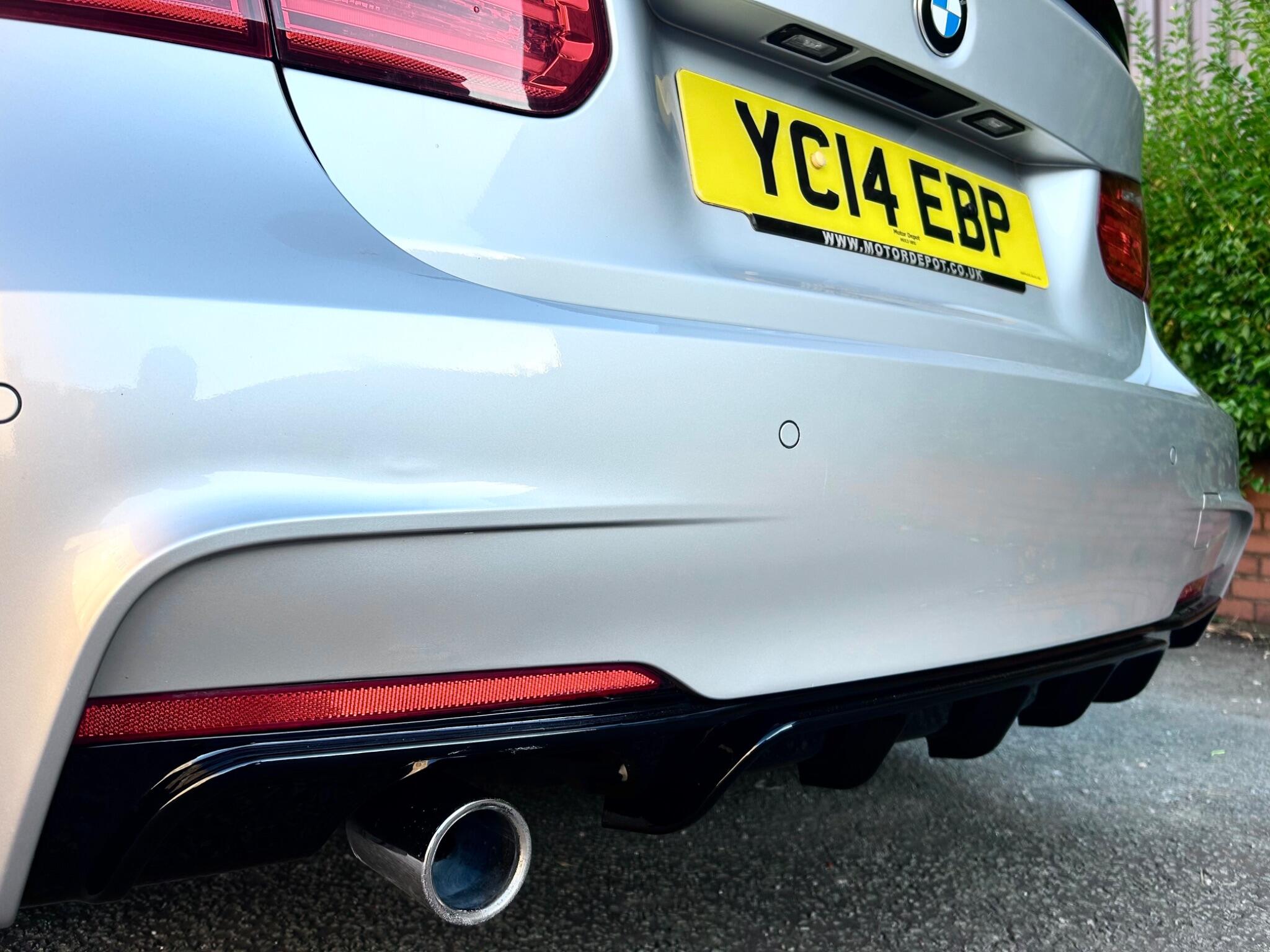 BMW 3 Series view 8