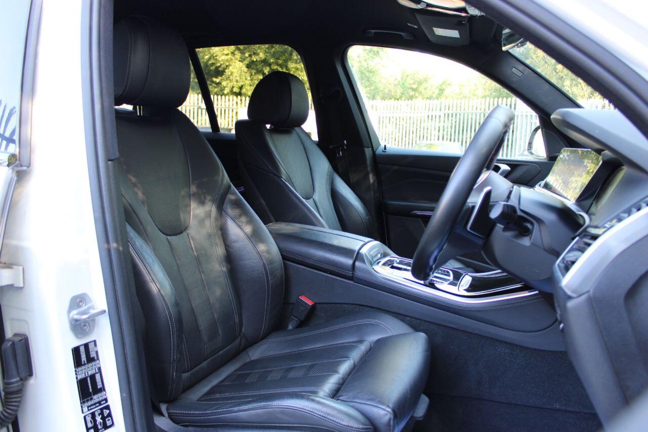 BMW X5 view 14
